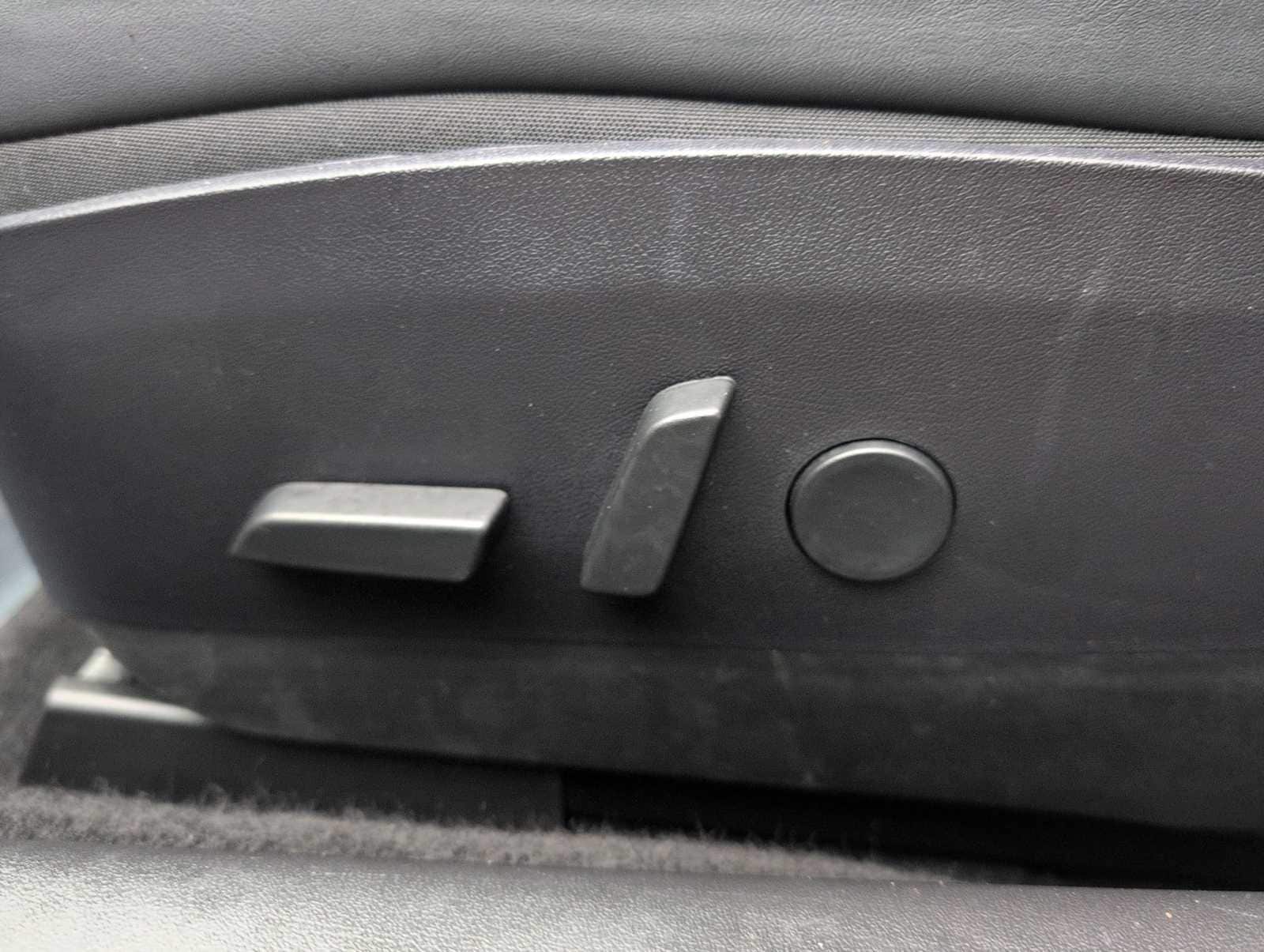 Thumbnail: 2019 Tesla Model 3 - 16