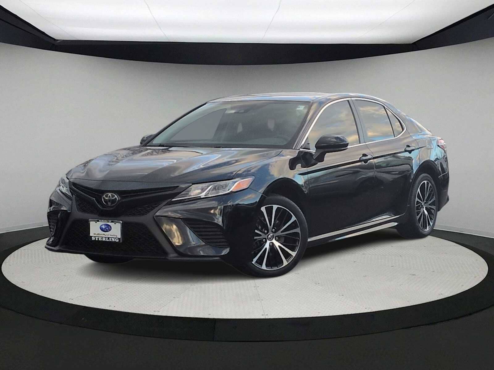 2019 Toyota Camry SE -
                  Sterling, VA