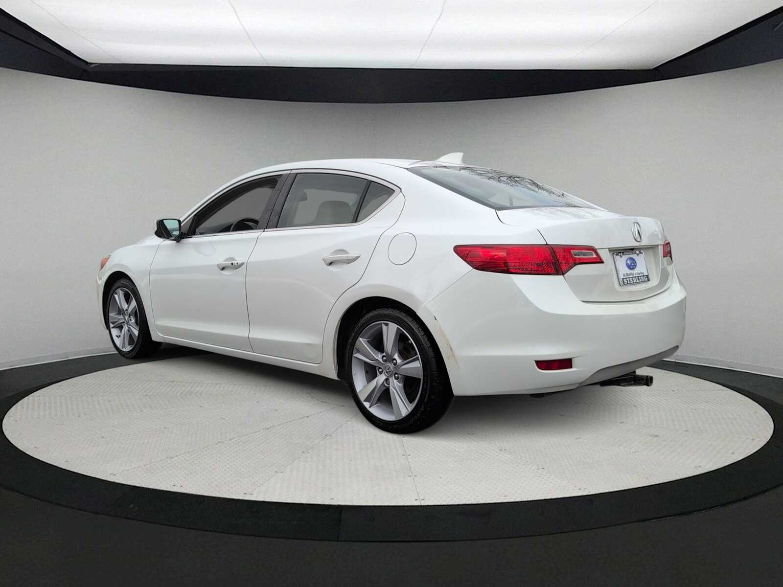 Thumbnail: 2013 Acura ILX - 6