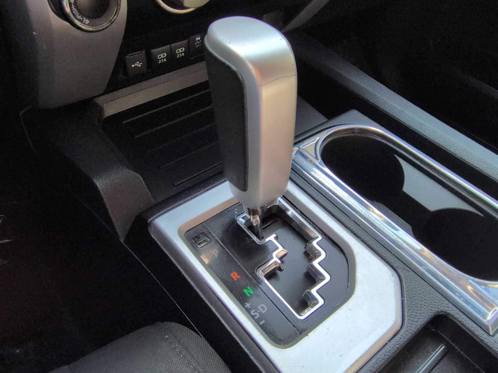 Thumbnail: 2020 Toyota Tundra - 32