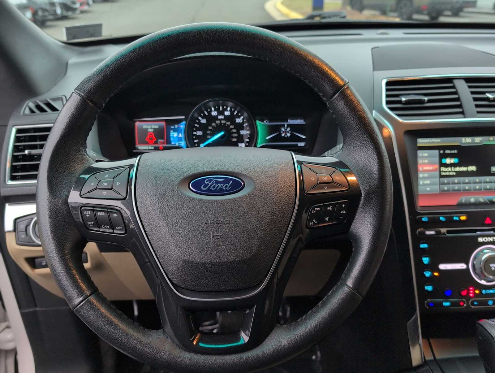 Thumbnail: 2016 Ford Explorer - 22