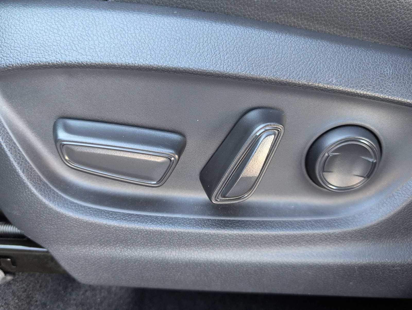 Thumbnail: 2023 Subaru Solterra - 18