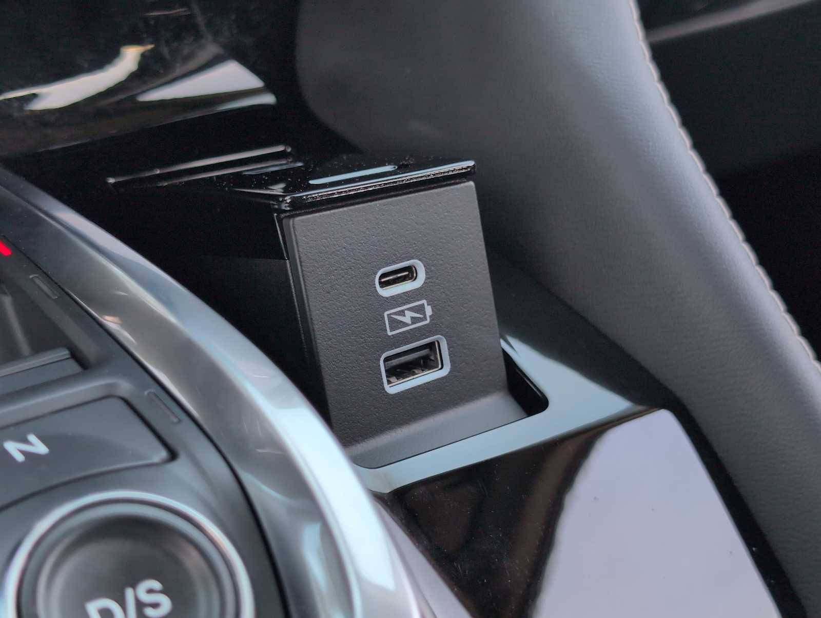 Thumbnail: 2023 Acura MDX - 31