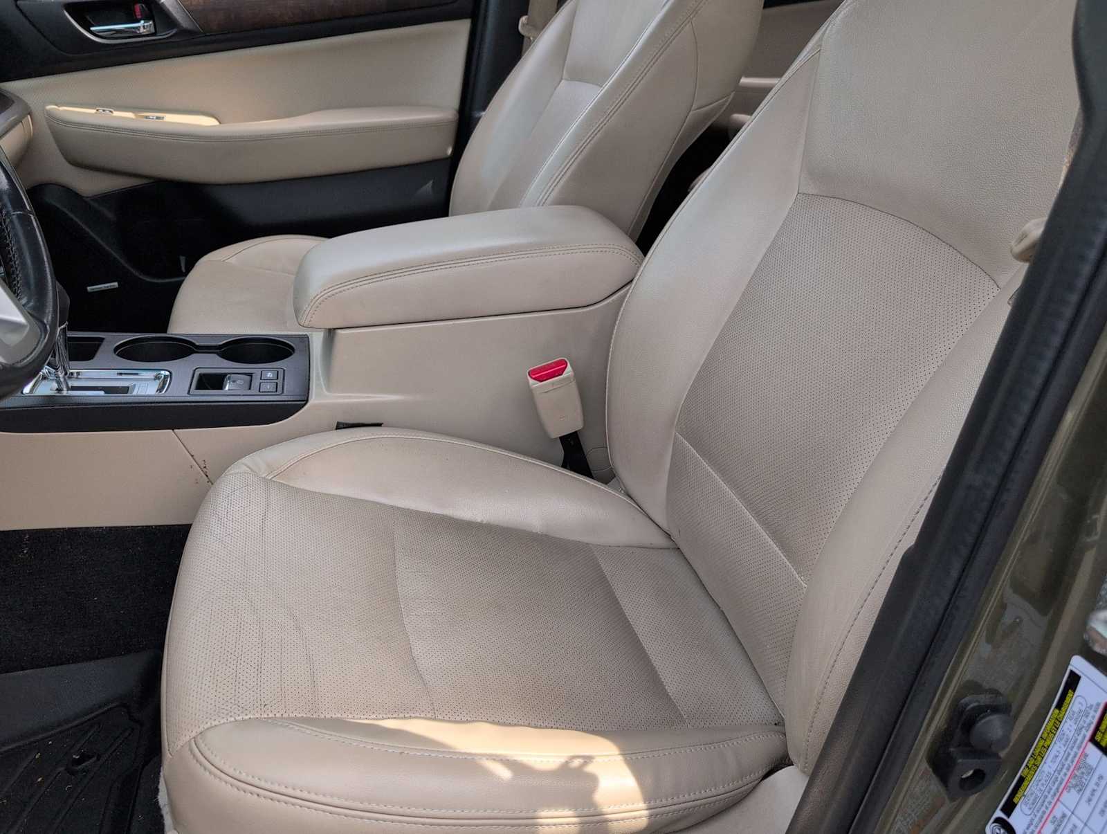 Thumbnail: 2015 Subaru Outback - 16