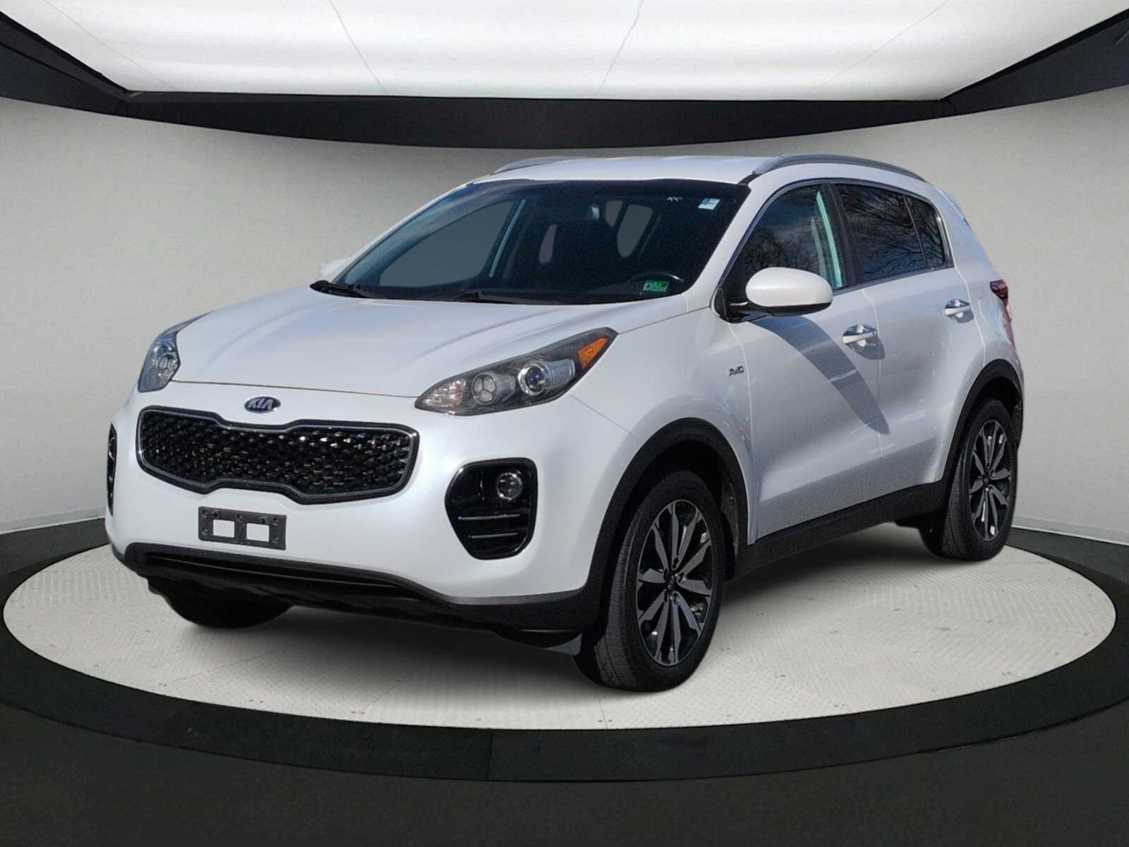 Thumbnail: 2017 Kia Sportage - 4