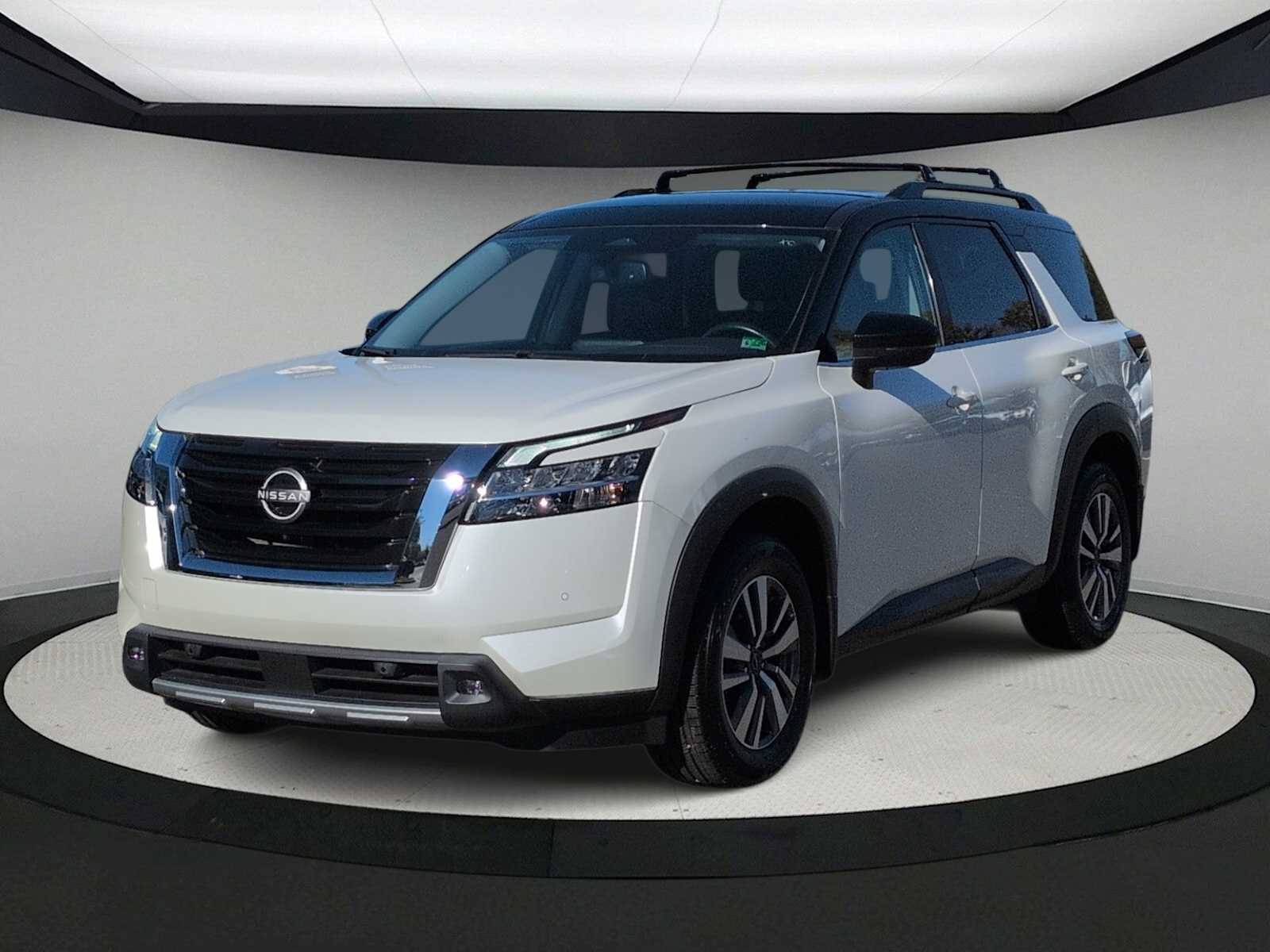 Thumbnail: 2022 Nissan Pathfinder - 4