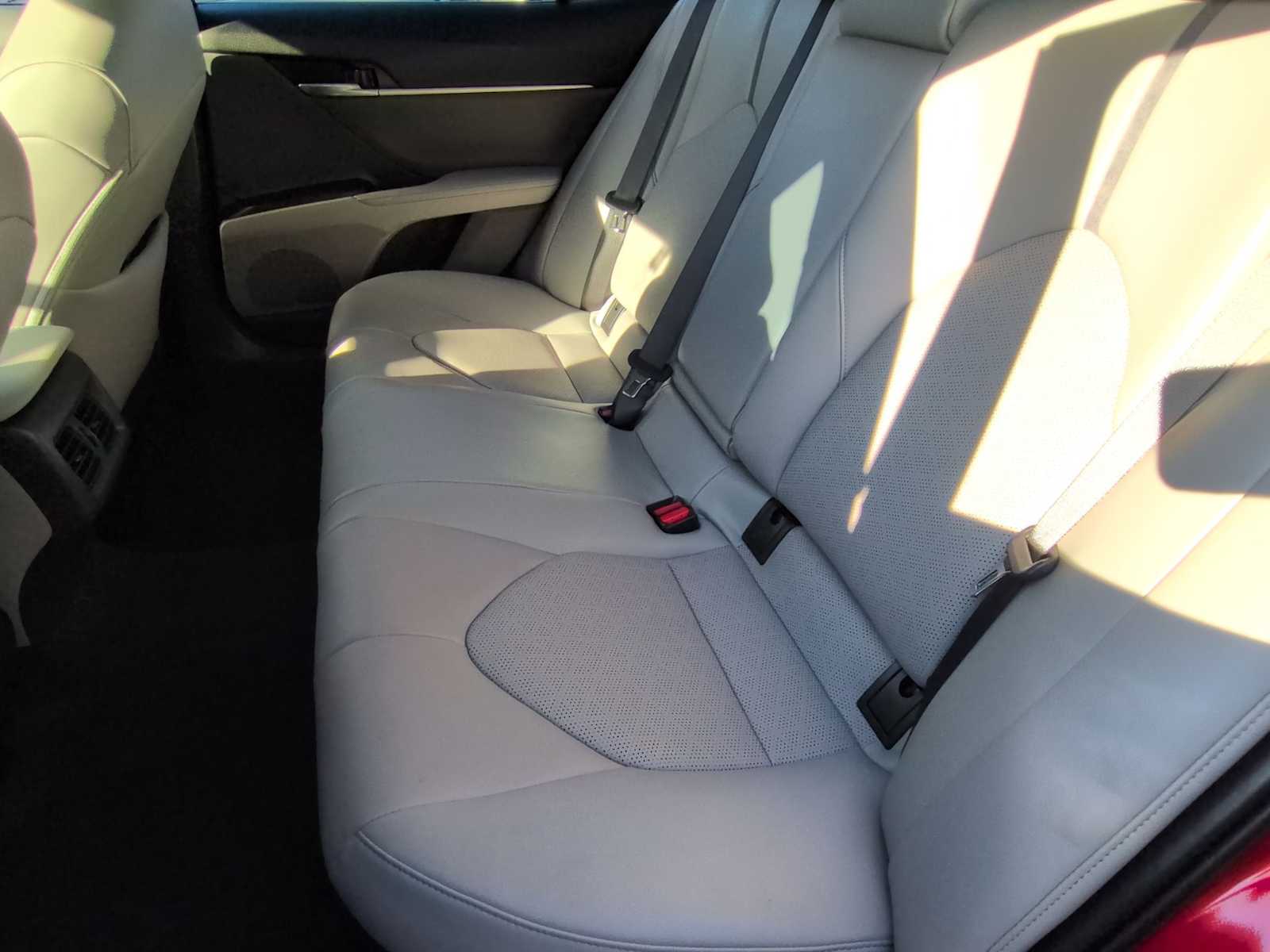 Thumbnail: 2022 Toyota Camry - 19