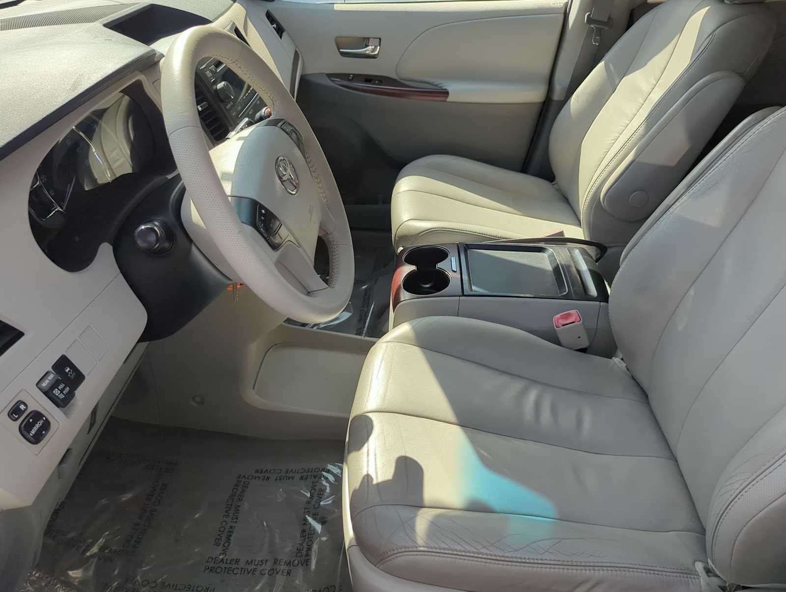 Used 2011 Toyota Sienna XLE with VIN 5TDYK3DC9BS071183 for sale in Sterling, VA