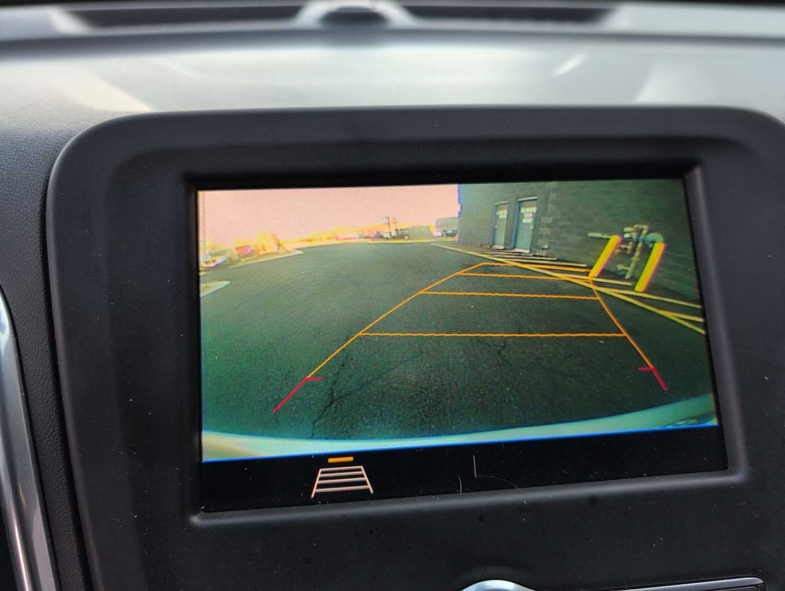 Thumbnail: 2020 Chevrolet Equinox - 29