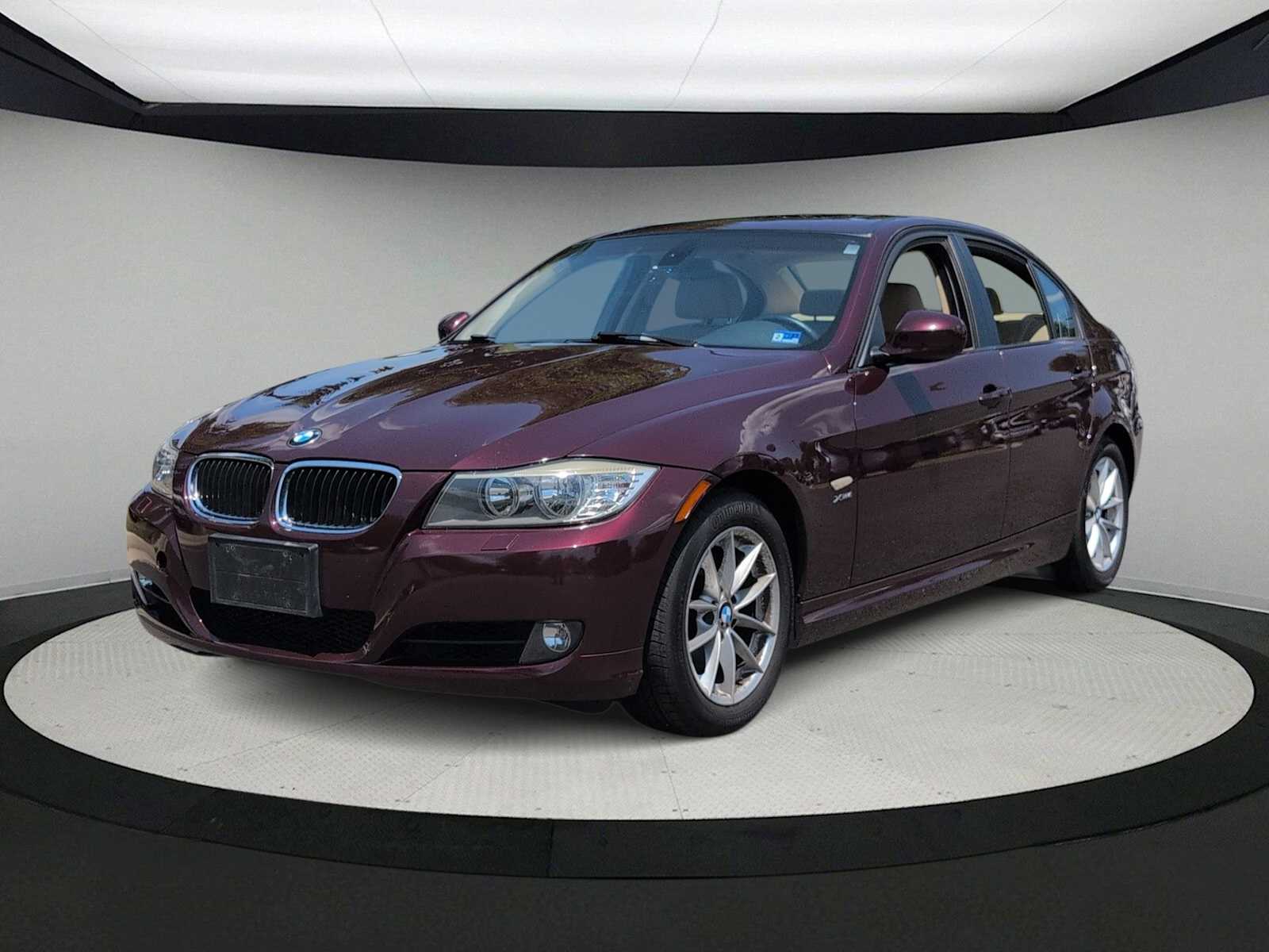 Thumbnail: 2010 BMW 3 Series - 4