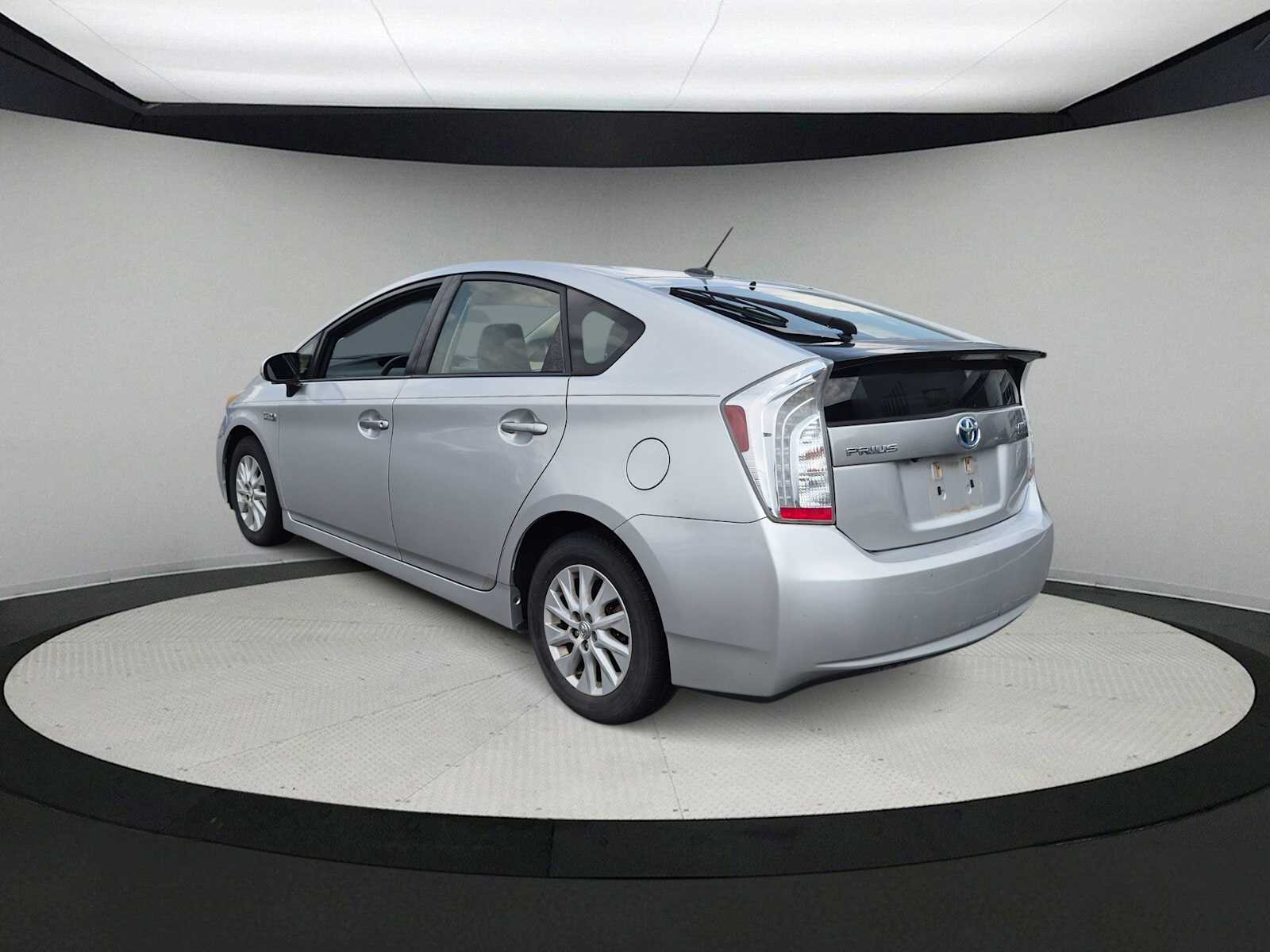 2013 Toyota Prius Plug-In Base - Photo 6
