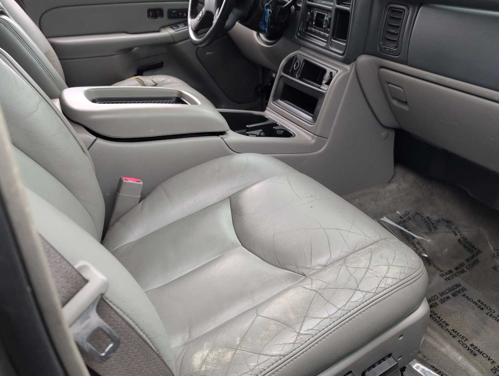 Thumbnail: 2005 Chevrolet Suburban - 19