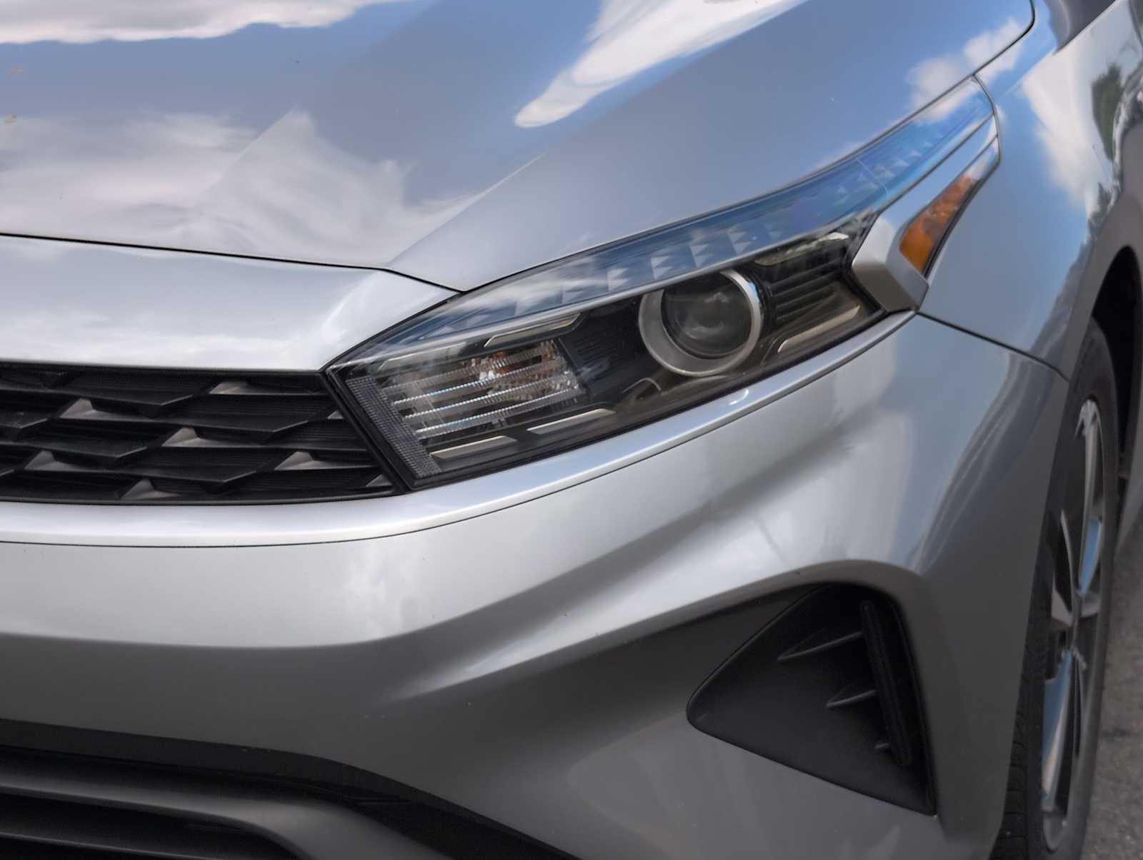 Thumbnail: 2023 Kia Forte - 11