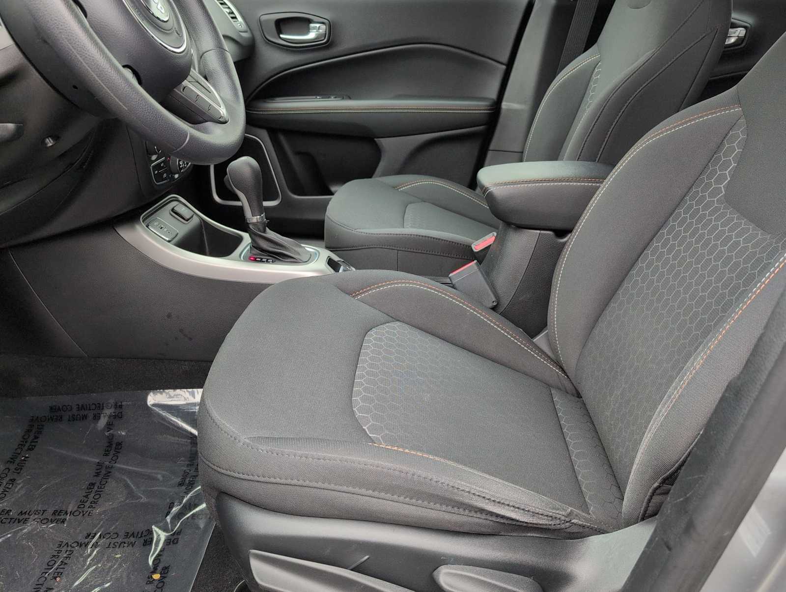 Thumbnail: 2019 Jeep Compass - 16