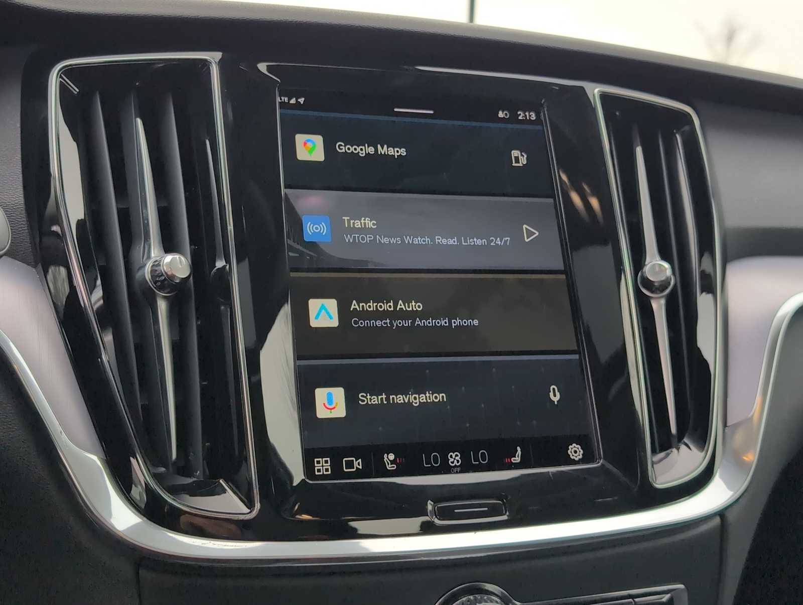 Thumbnail: 2024 Volvo S60 - 27