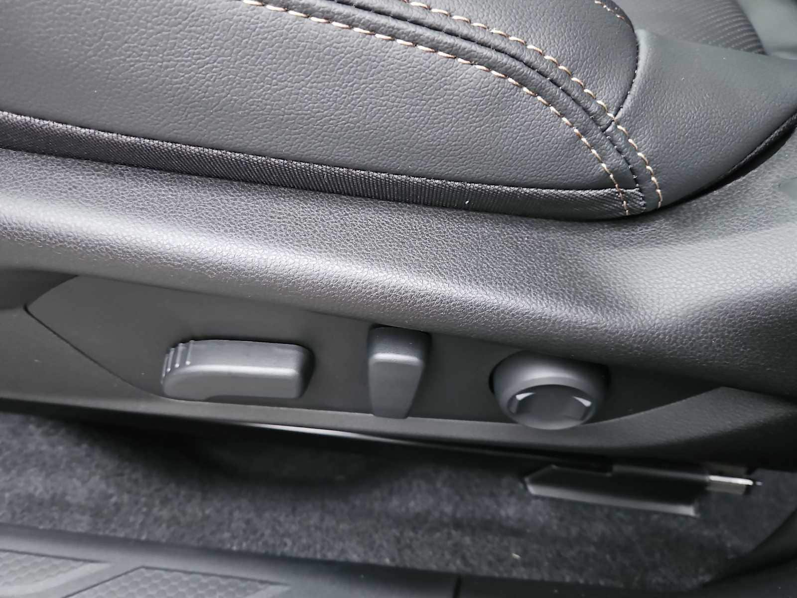 Thumbnail: 2026 Subaru Outback - 18