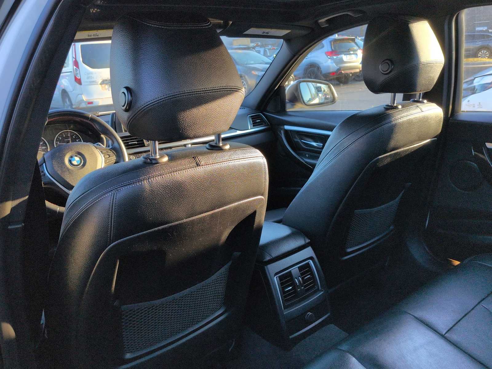 Thumbnail: 2016 BMW 3 Series - 19