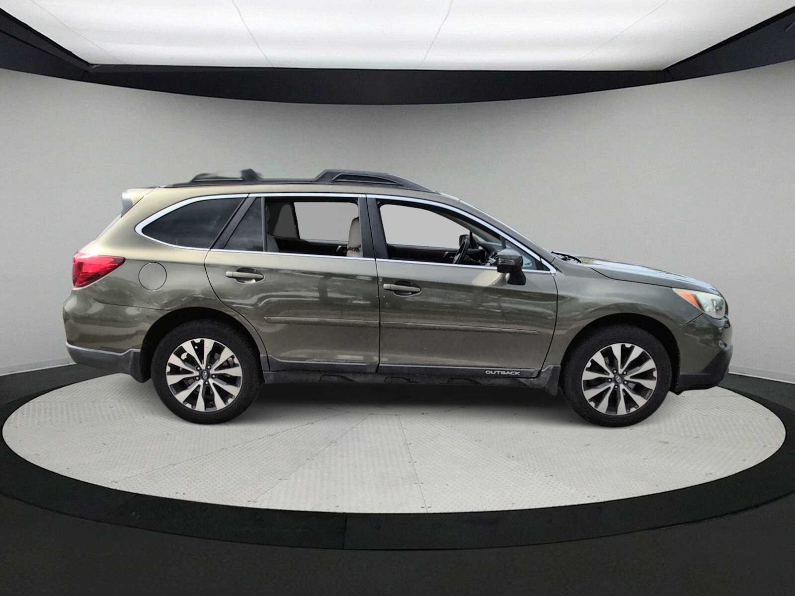 Thumbnail: 2015 Subaru Outback - 9