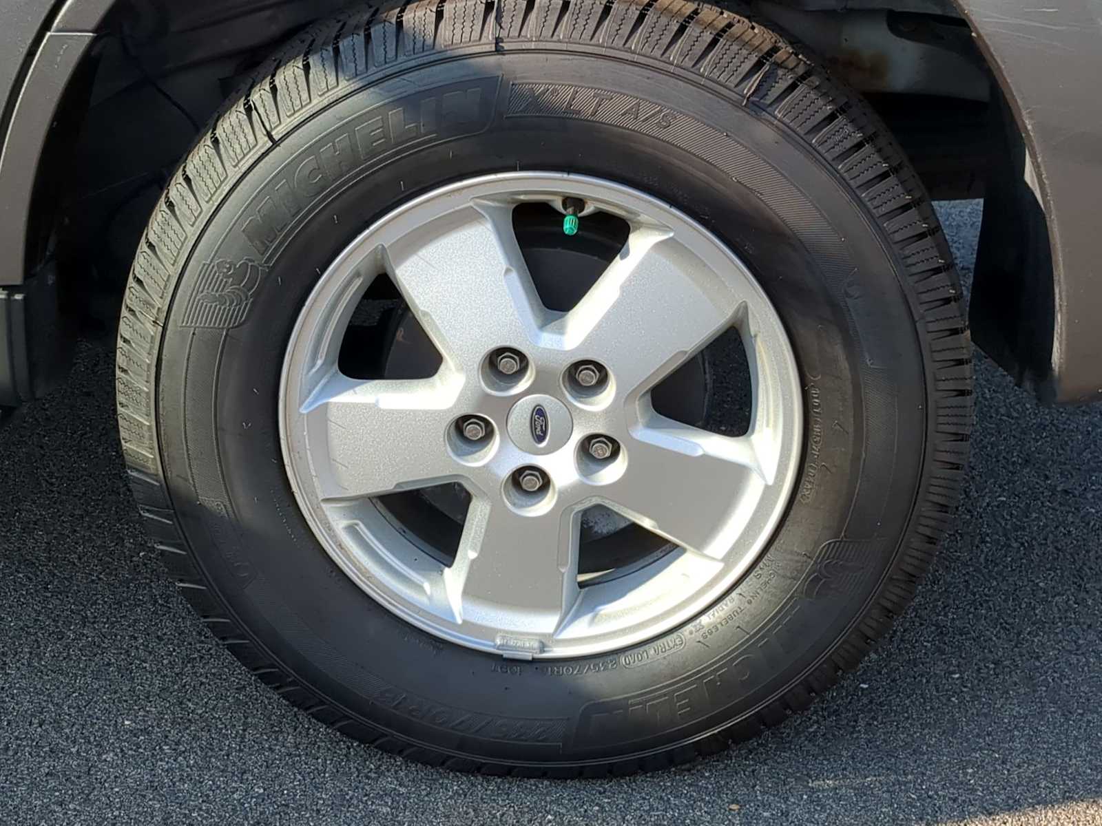 Thumbnail: 2010 Ford Escape - 14