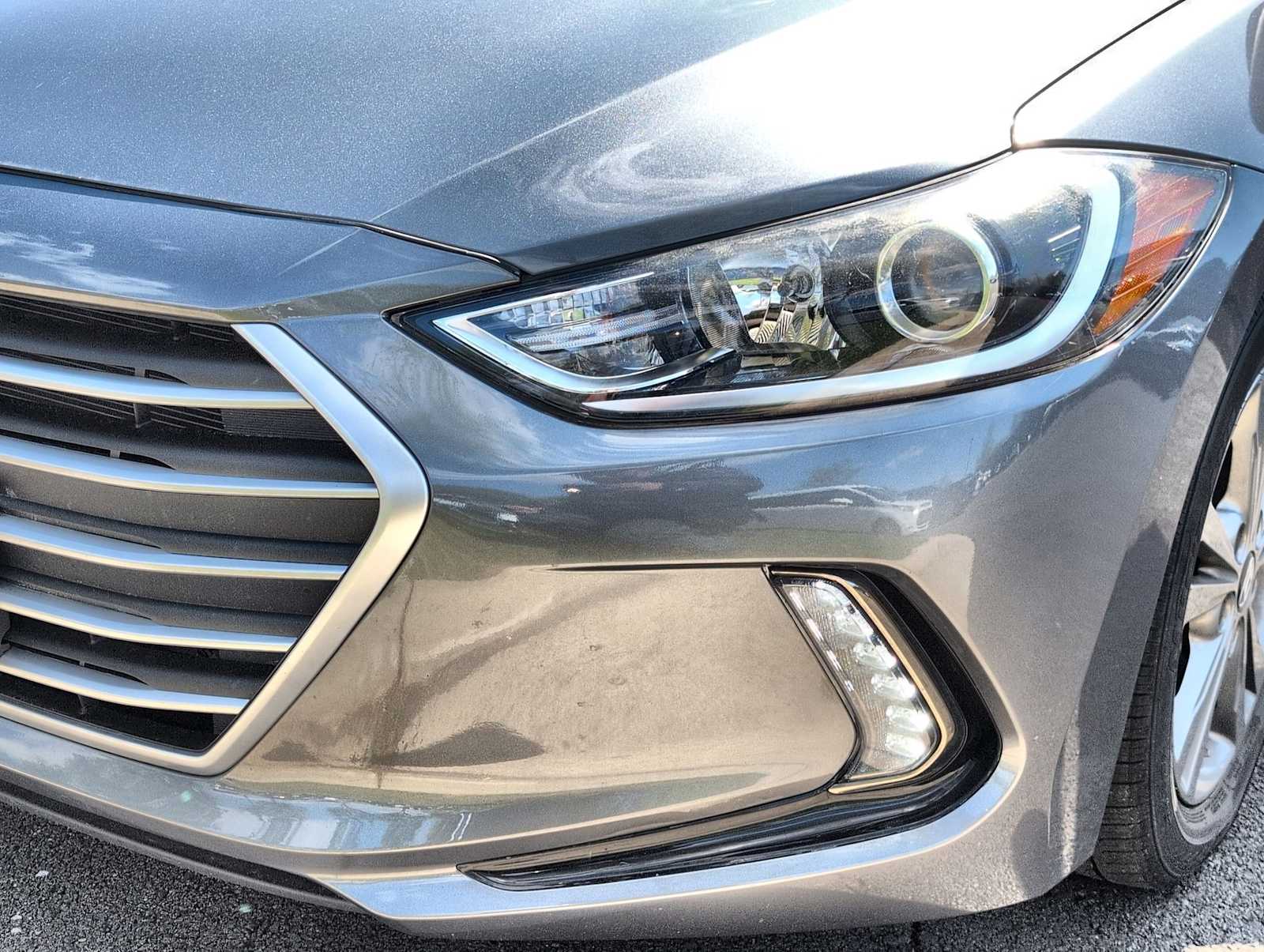 Thumbnail: 2018 Hyundai Elantra - 11