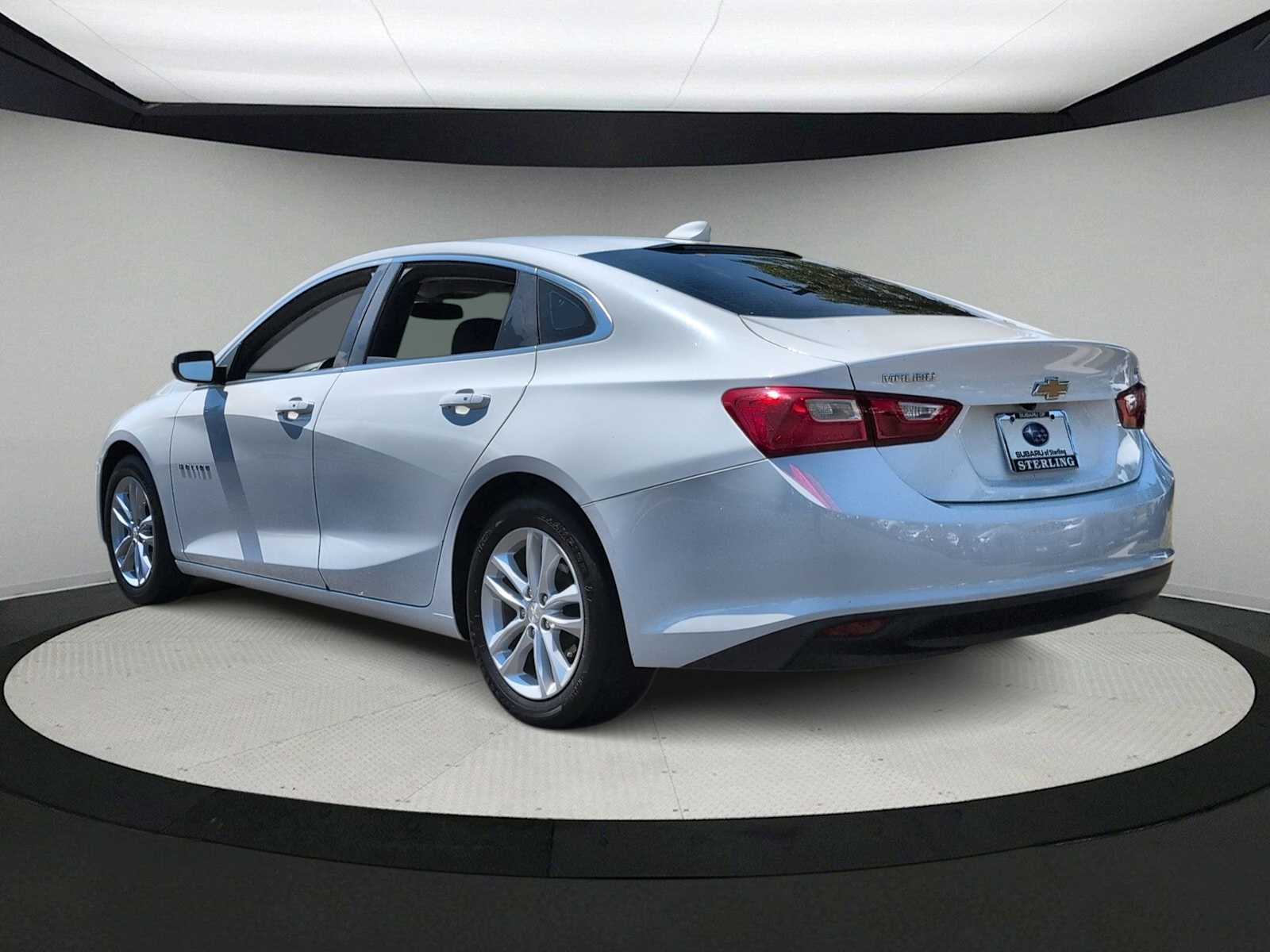 Thumbnail: 2016 Chevrolet Malibu - 6