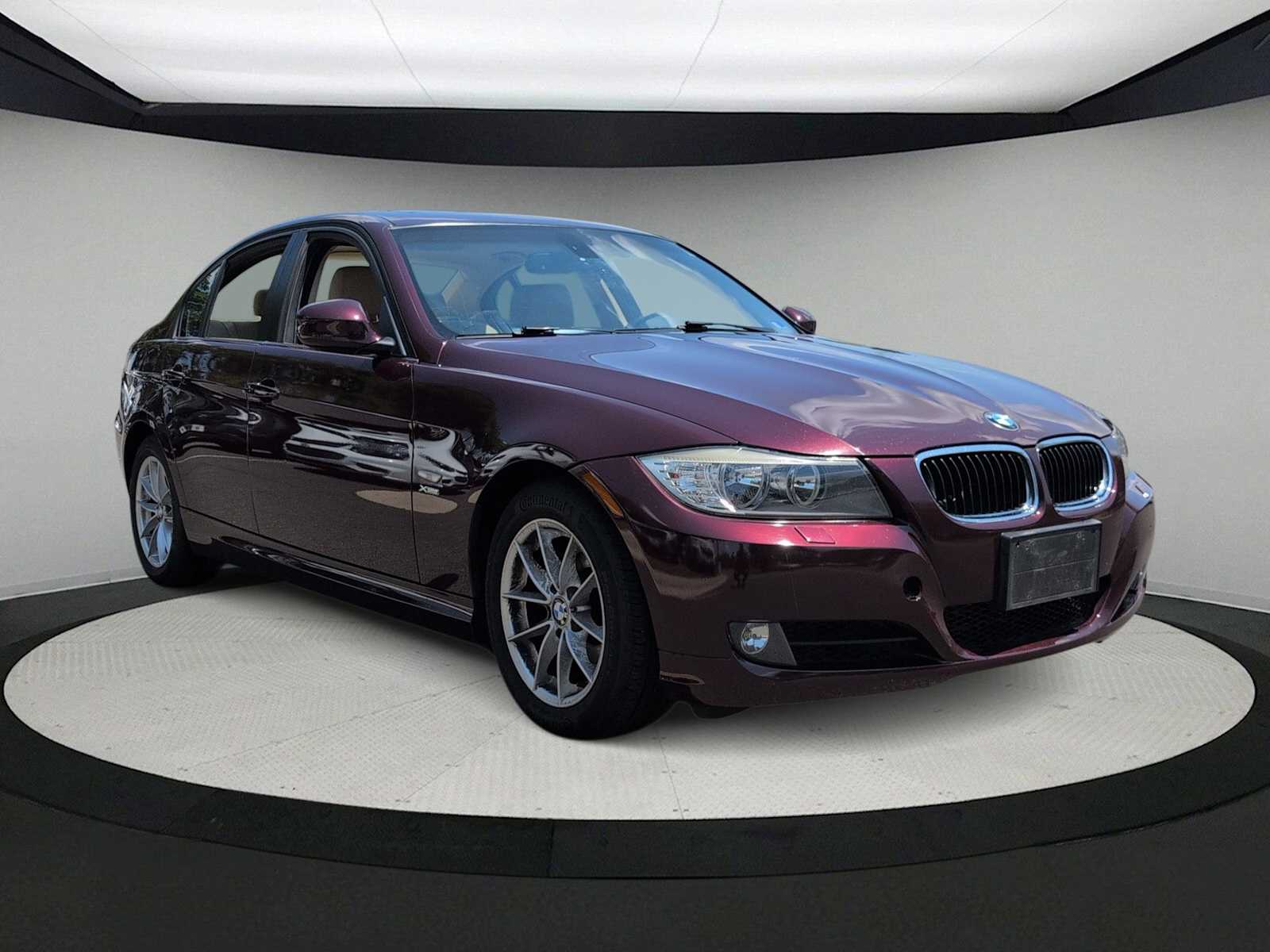 Thumbnail: 2010 BMW 3 Series - 2