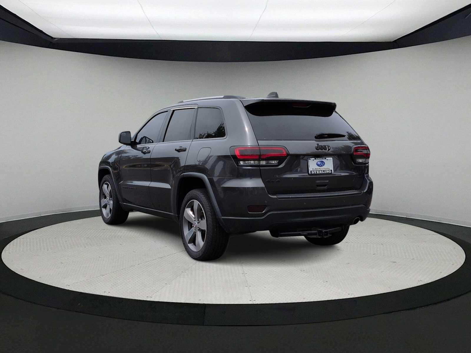 Thumbnail: 2015 Jeep Grand Cherokee - 6