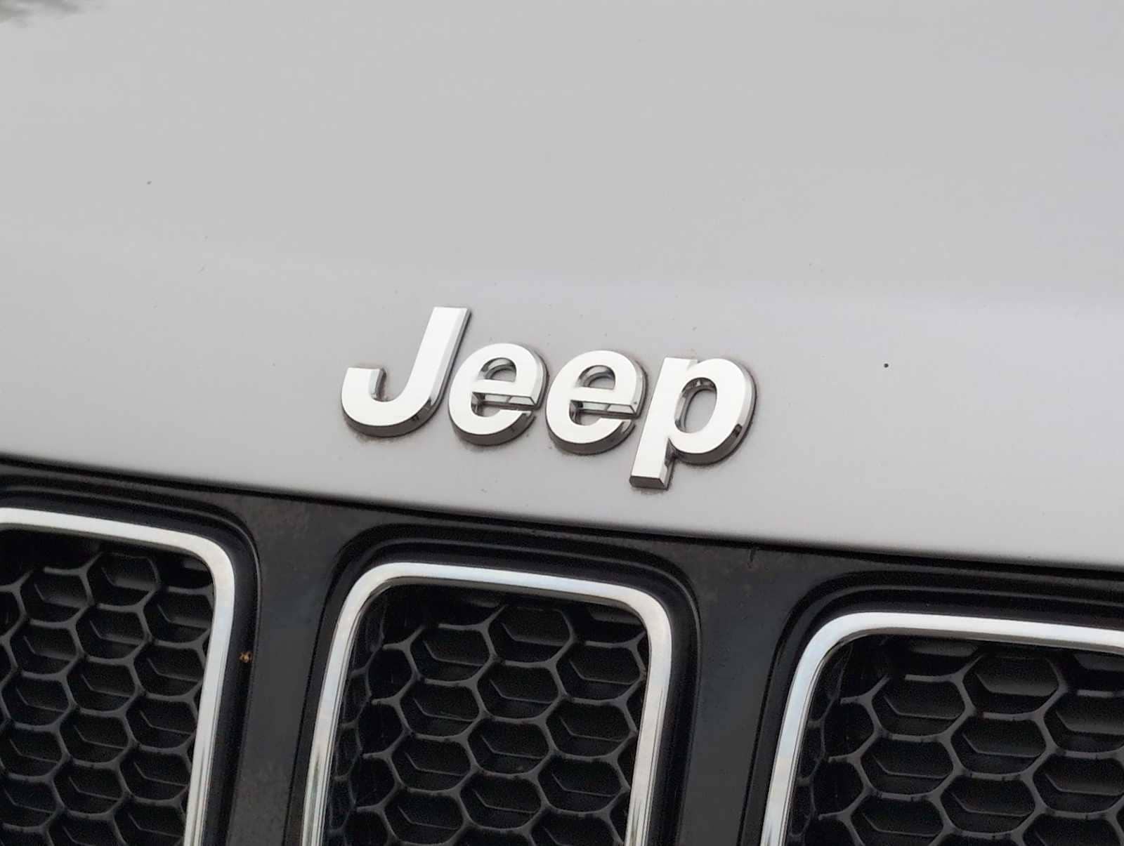 Thumbnail: 2019 Jeep Compass - 12