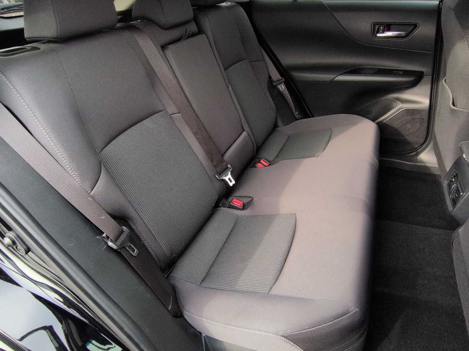 Thumbnail: 2022 Toyota Venza - 20