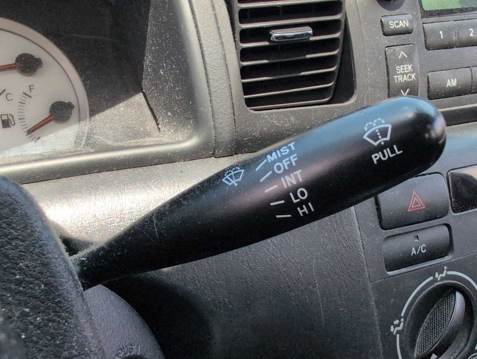 Thumbnail: 2005 Toyota Corolla - 21
