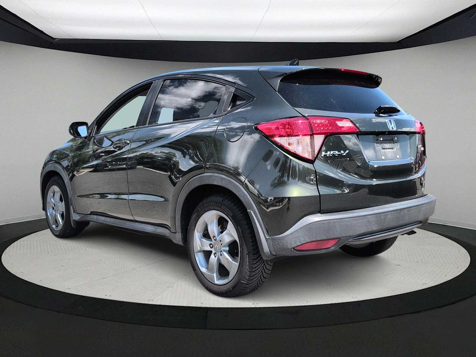 Thumbnail: 2016 Honda HR-V - 6