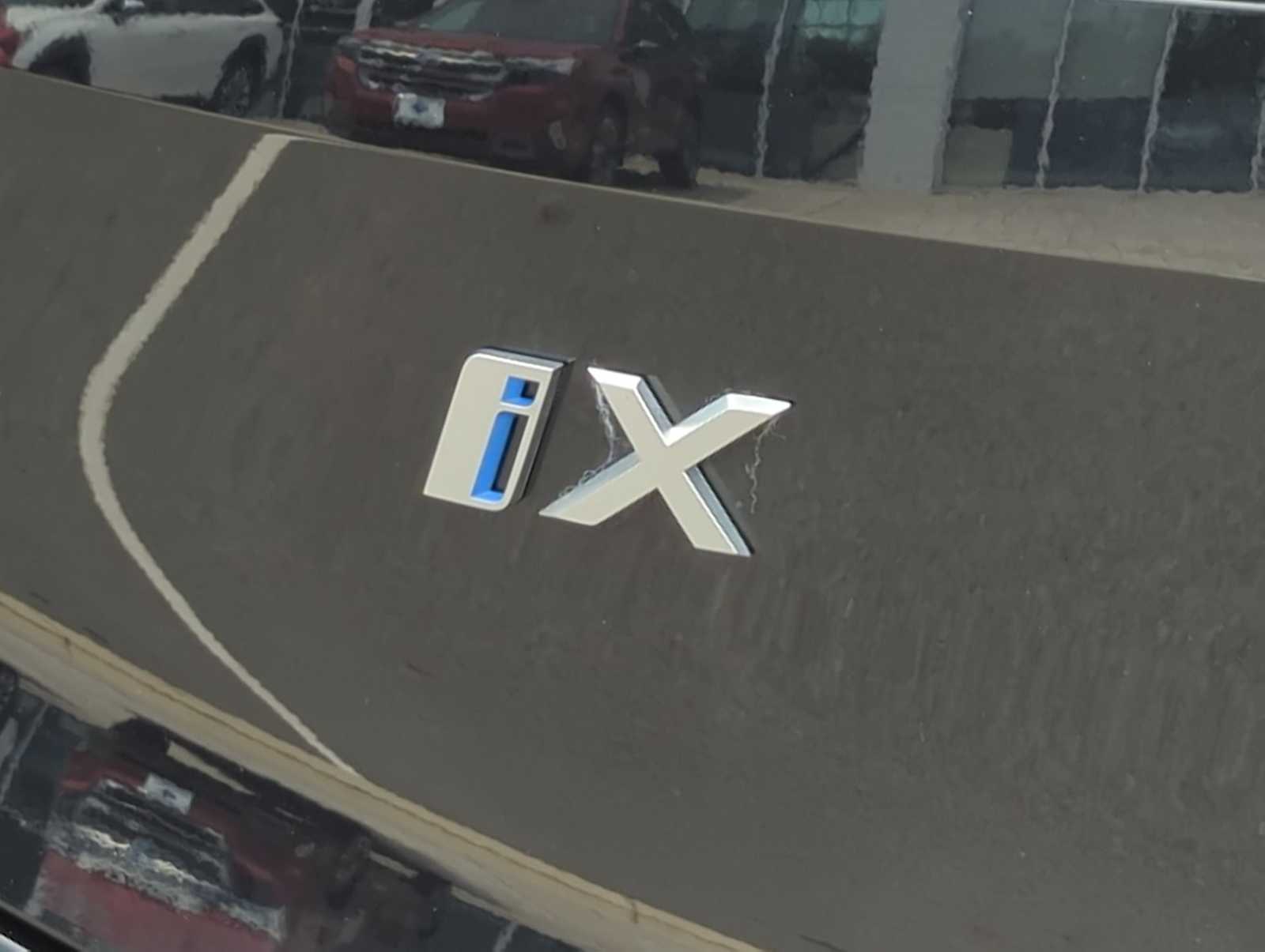 Thumbnail: 2025 BMW iX - 12