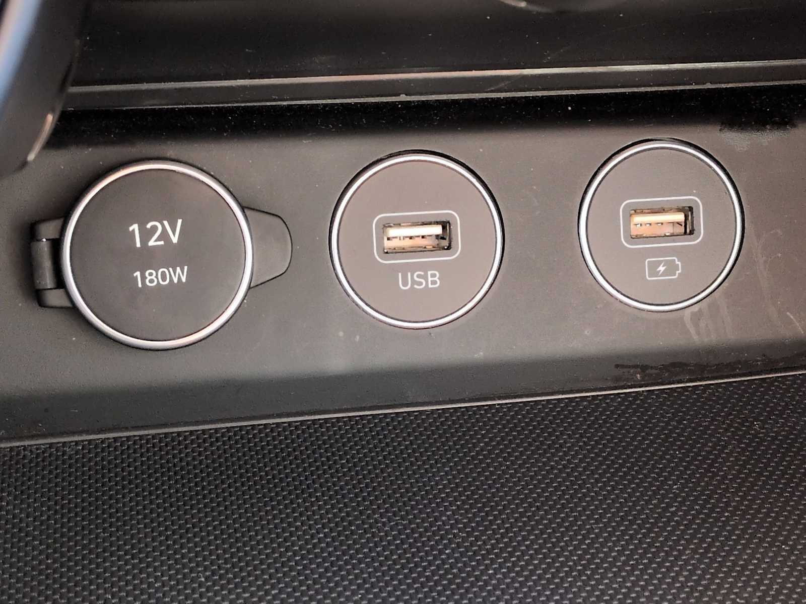 Thumbnail: 2023 Genesis G70 - 32