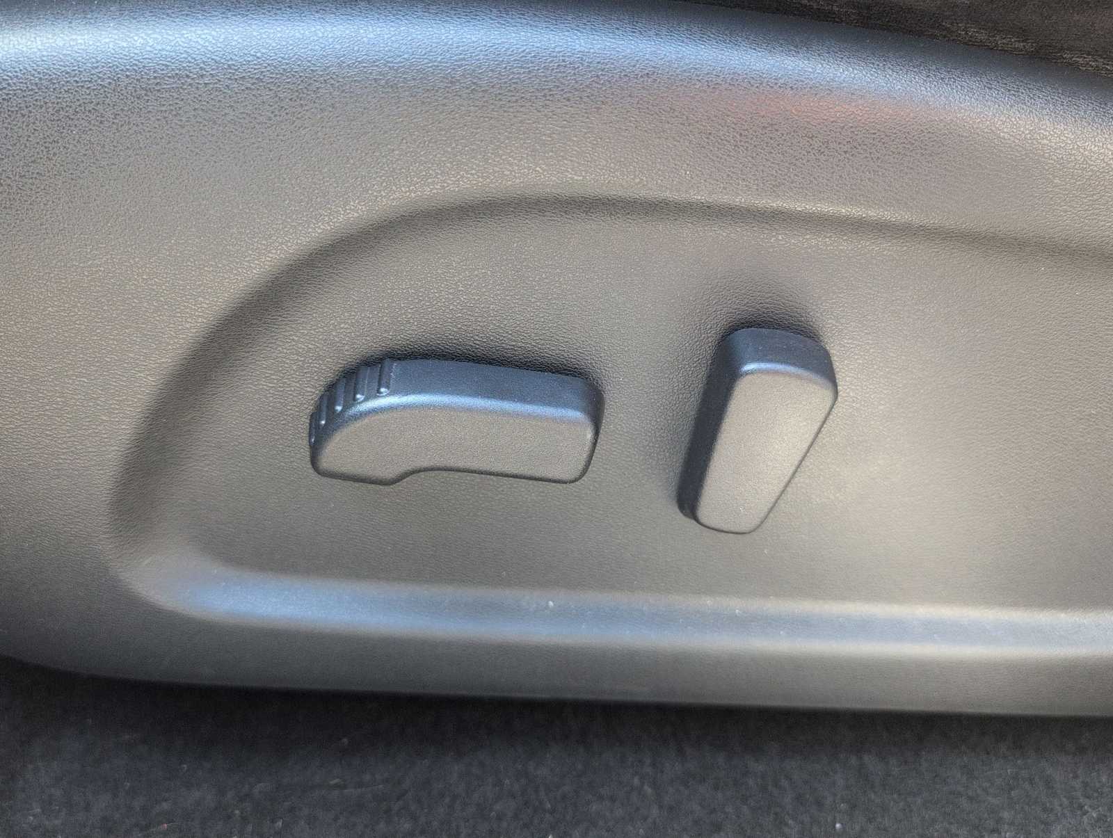 Thumbnail: 2014 Nissan Pathfinder - 17