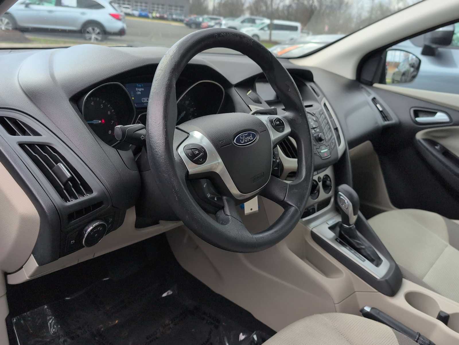 Thumbnail: 2013 Ford Focus - 10