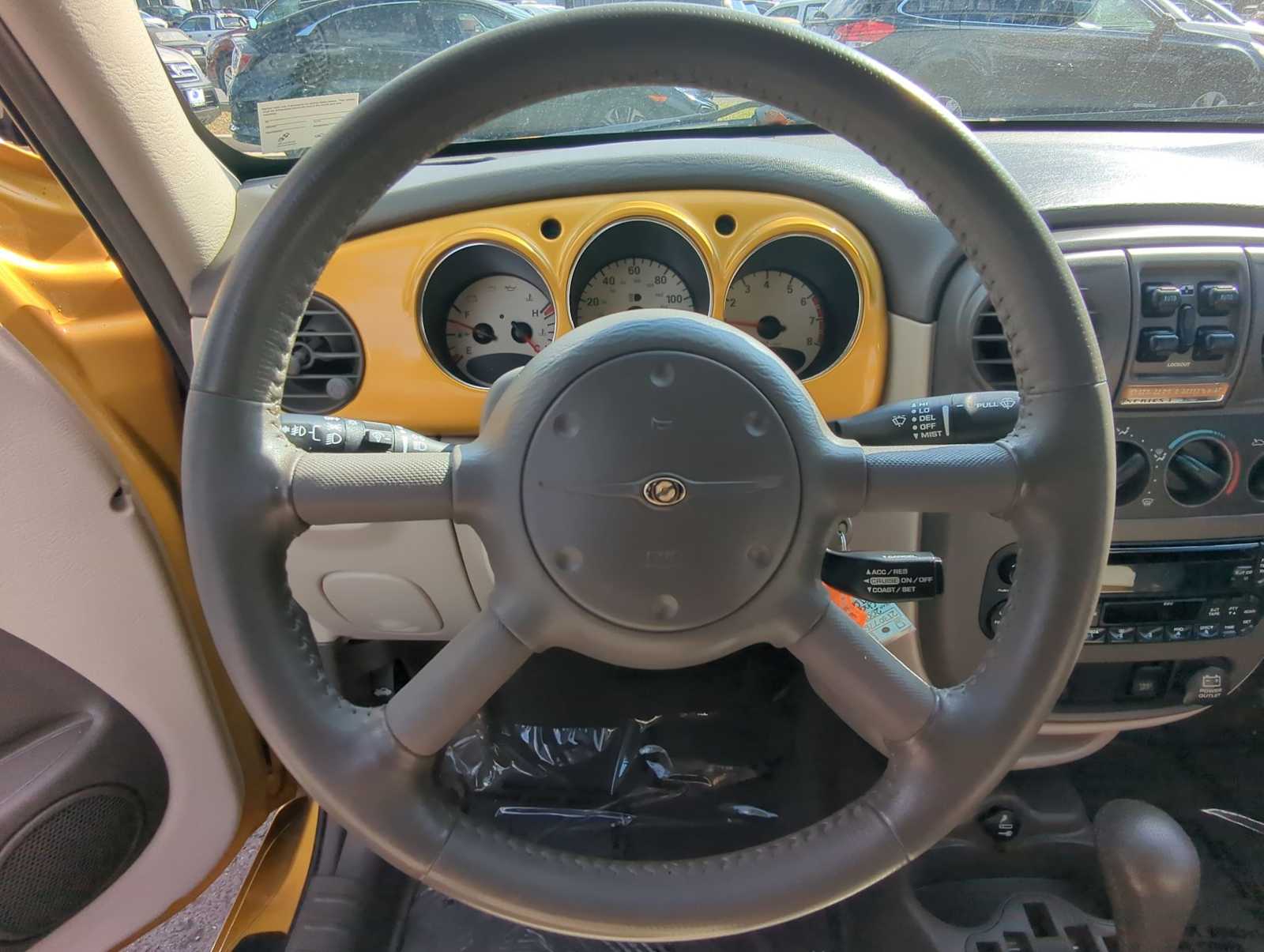 Thumbnail: 2002 Chrysler PT Cruiser - 23