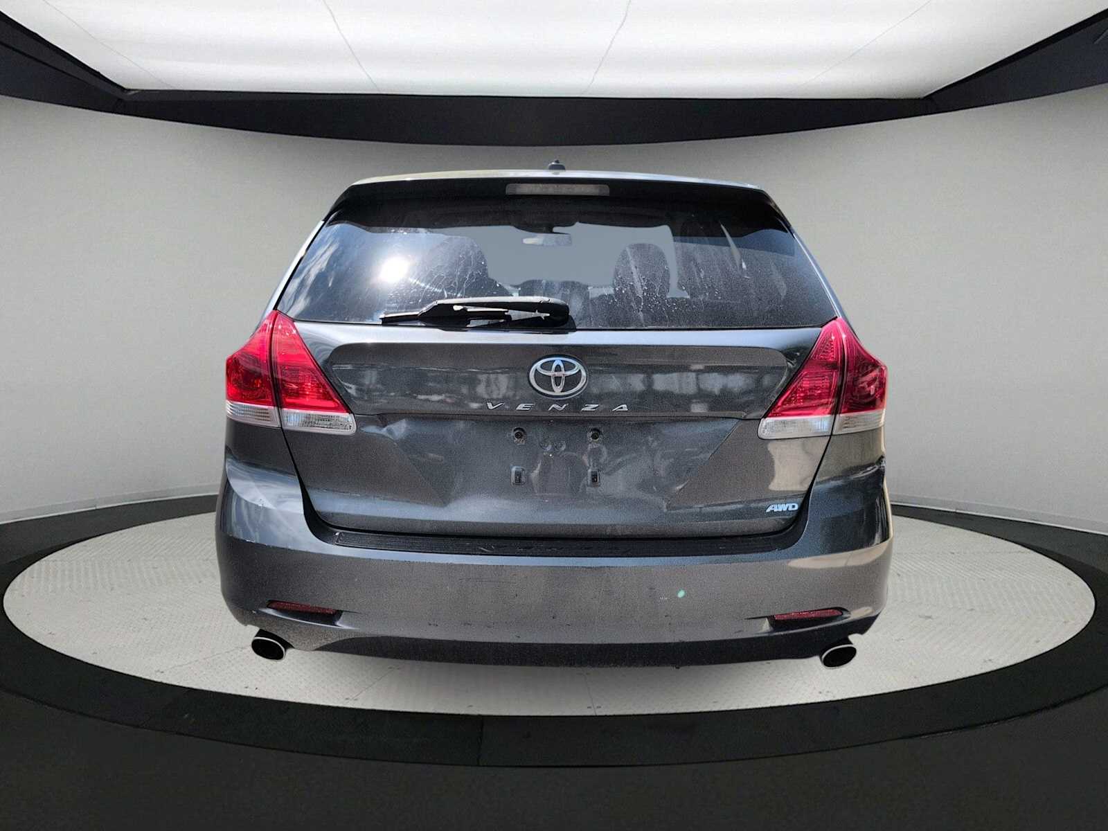 Thumbnail: 2011 Toyota Venza - 7