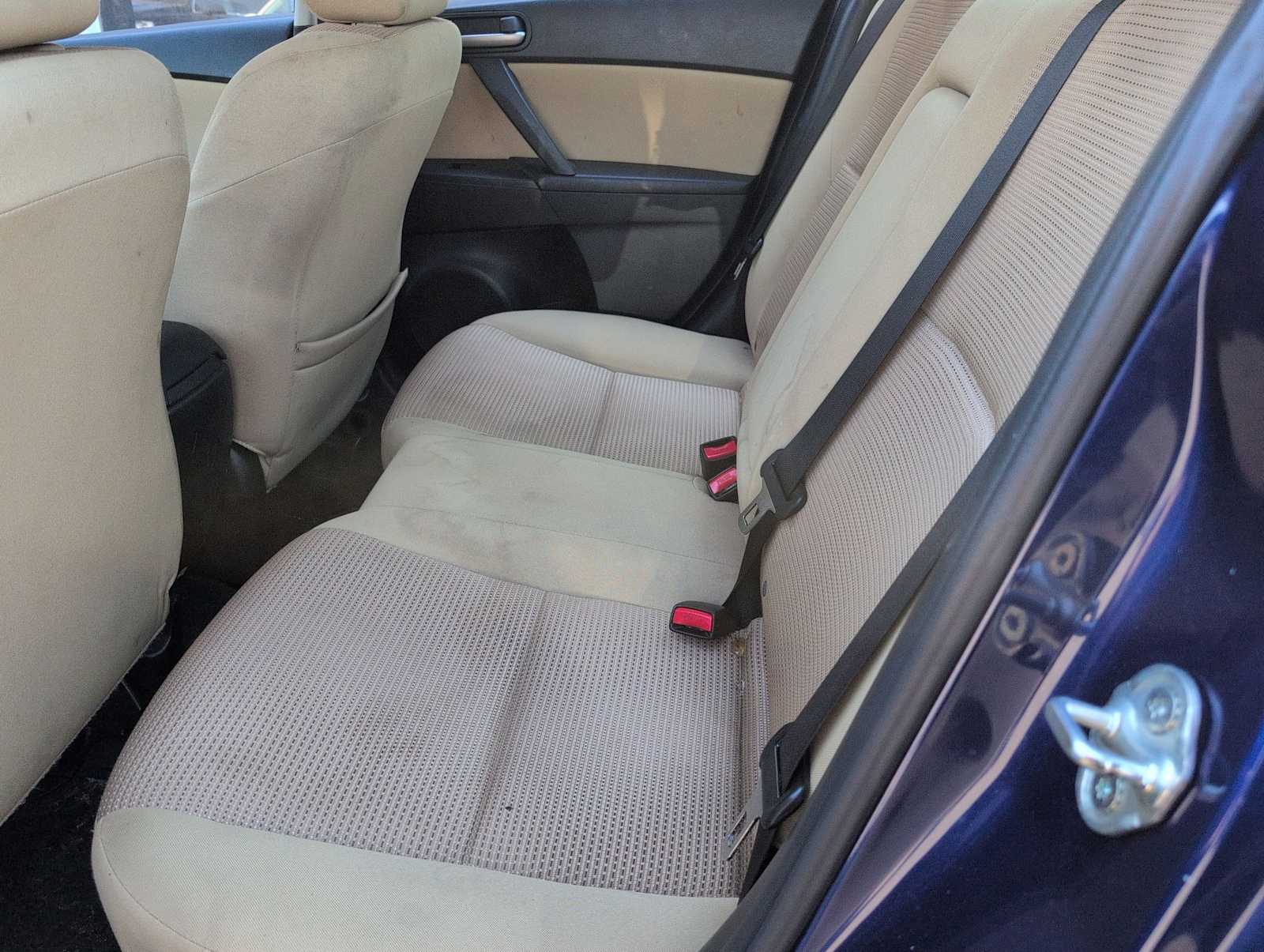 Thumbnail: 2012 Mazda Mazda3 - 18