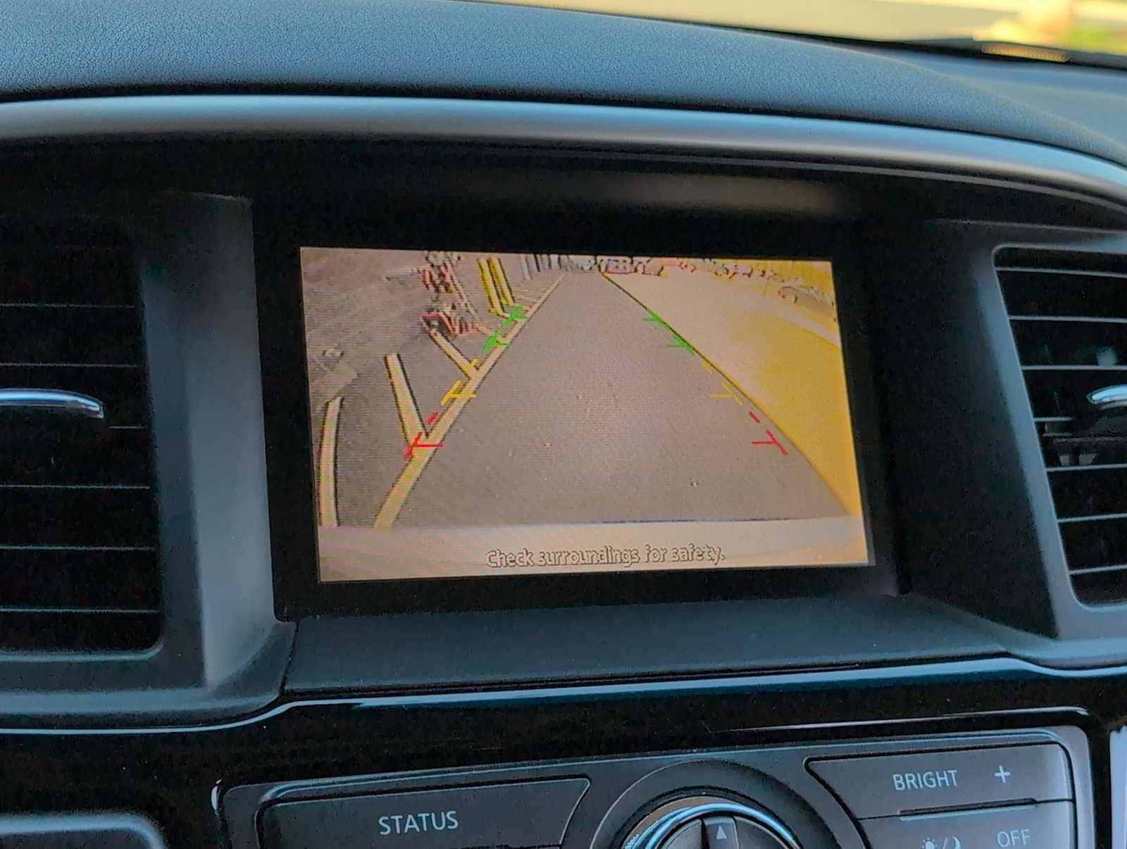 Thumbnail: 2014 Nissan Pathfinder - 28