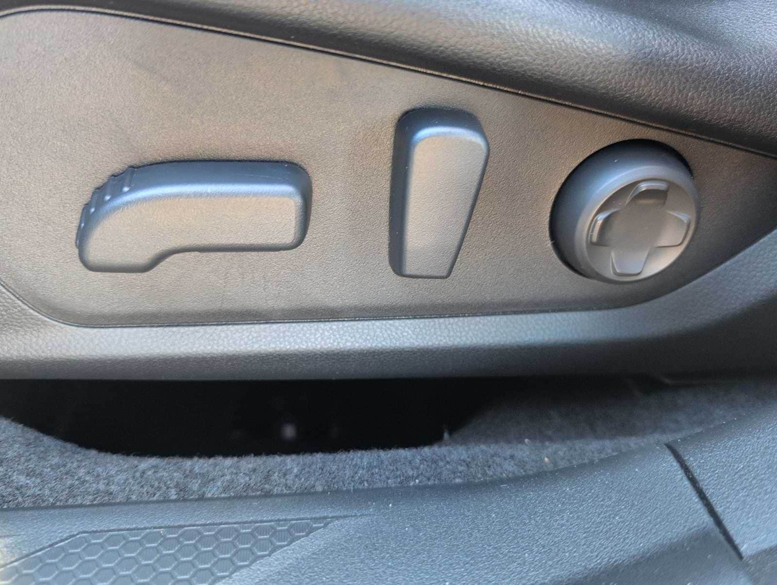 Thumbnail: 2026 Subaru Outback - 17