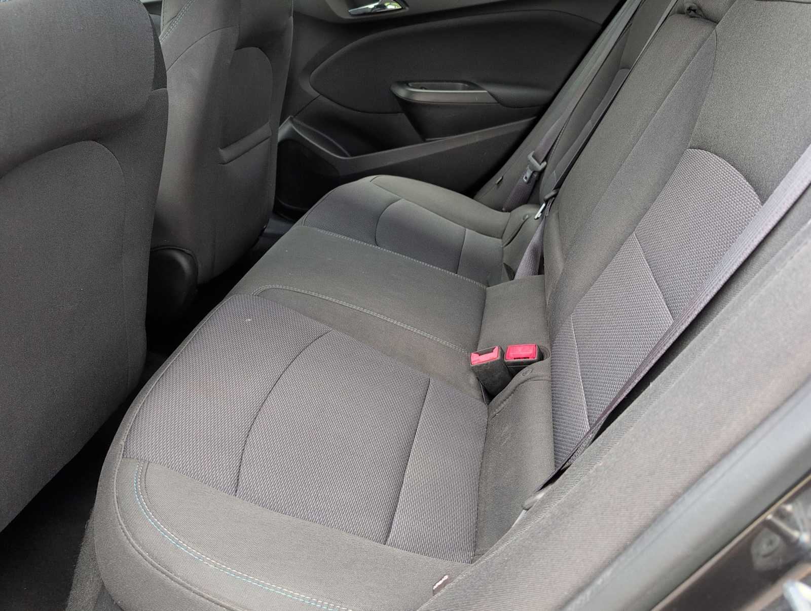 Thumbnail: 2017 Chevrolet Cruze - 19