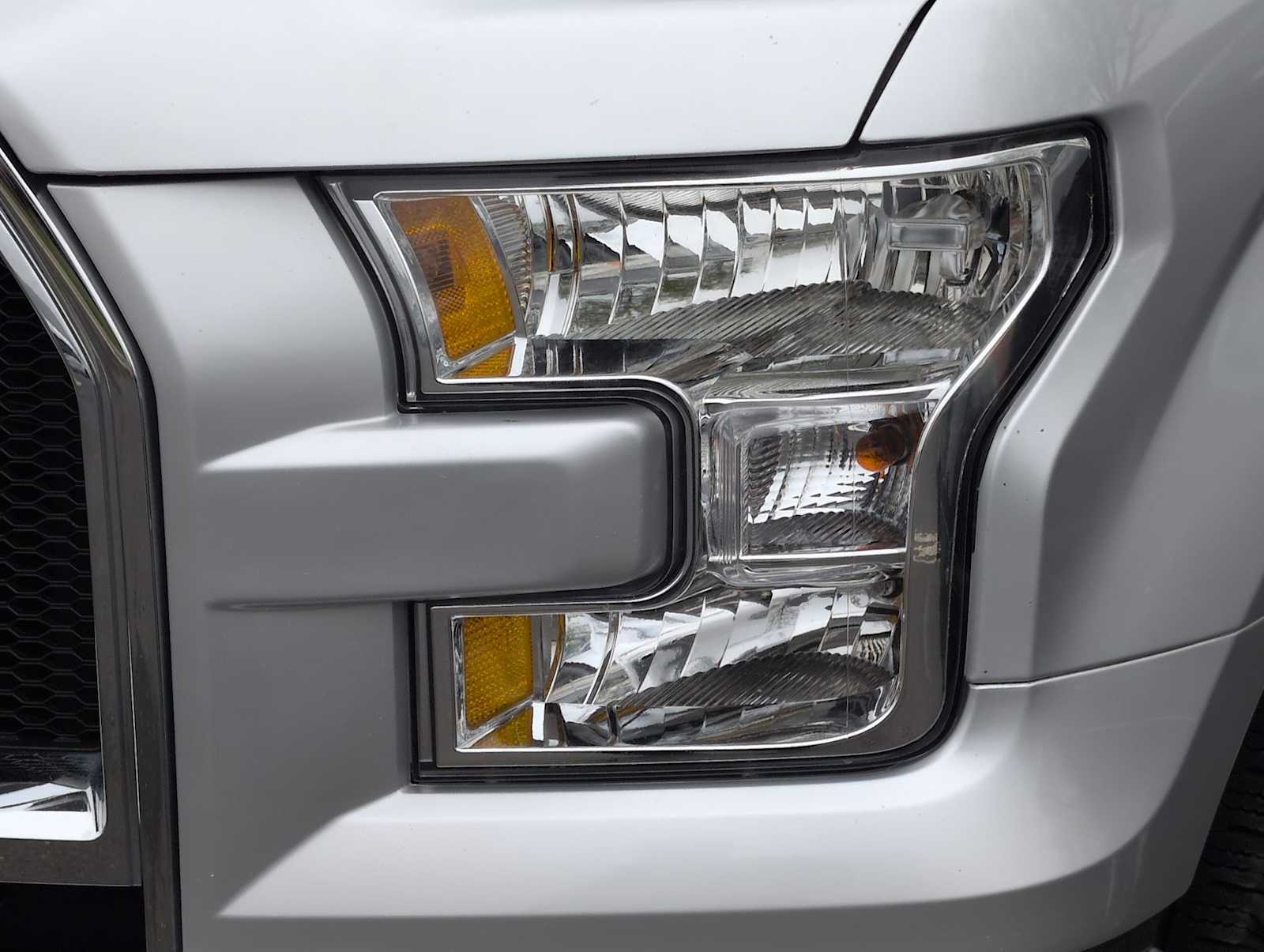 Thumbnail: 2016 Ford F-150 - 11