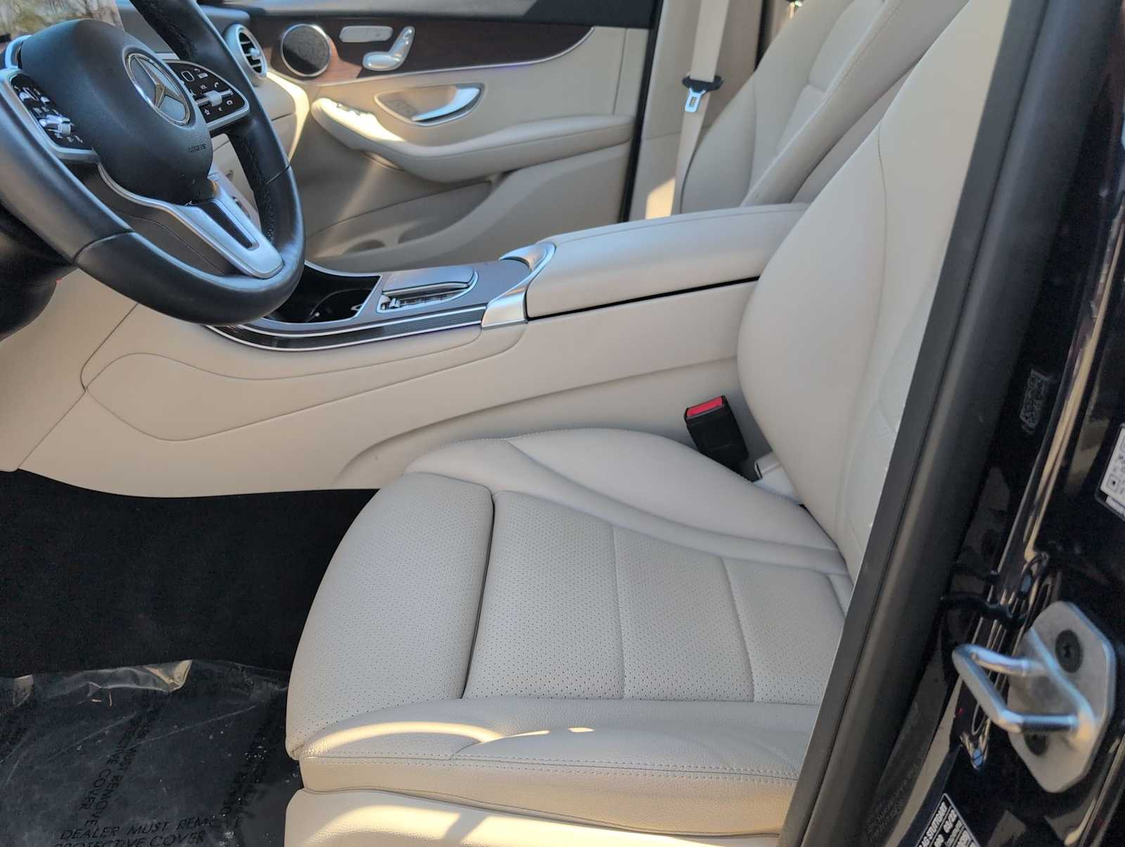 Thumbnail: 2022 Mercedes-Benz GLC - 16