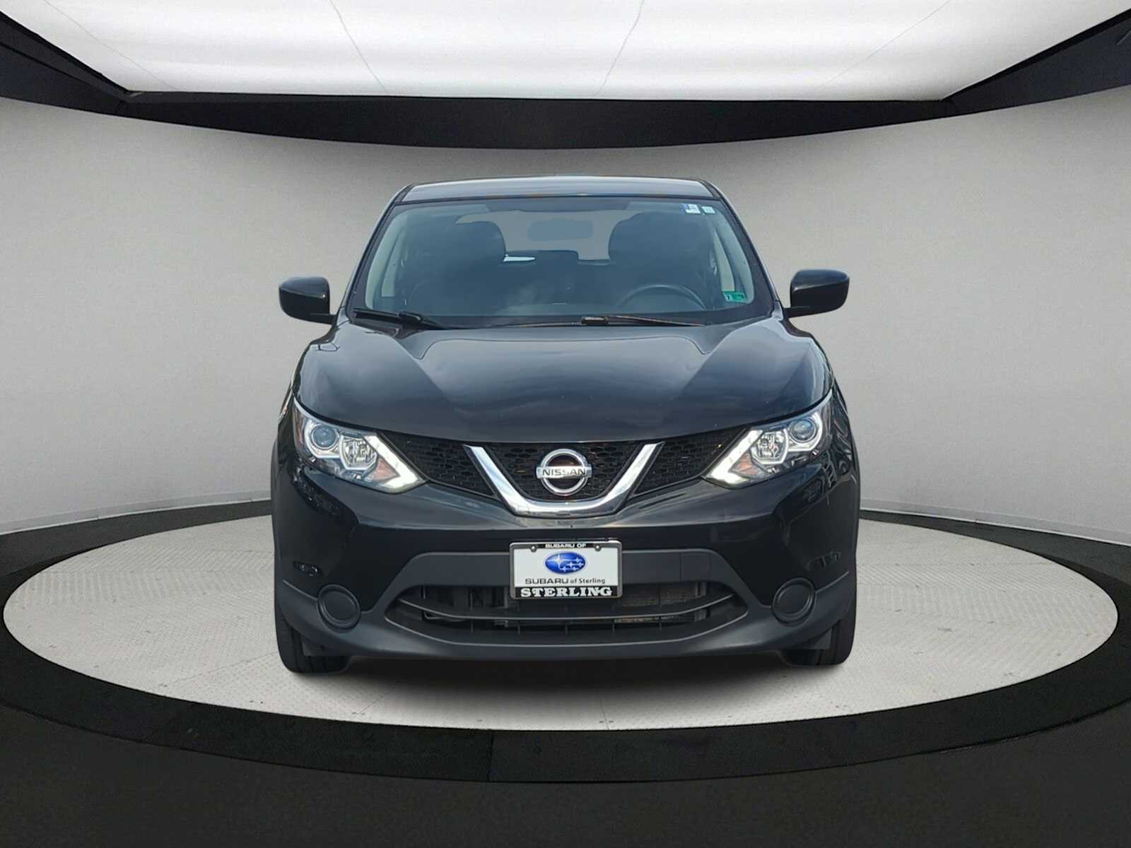 2017 Nissan Rogue Sport S photo 3