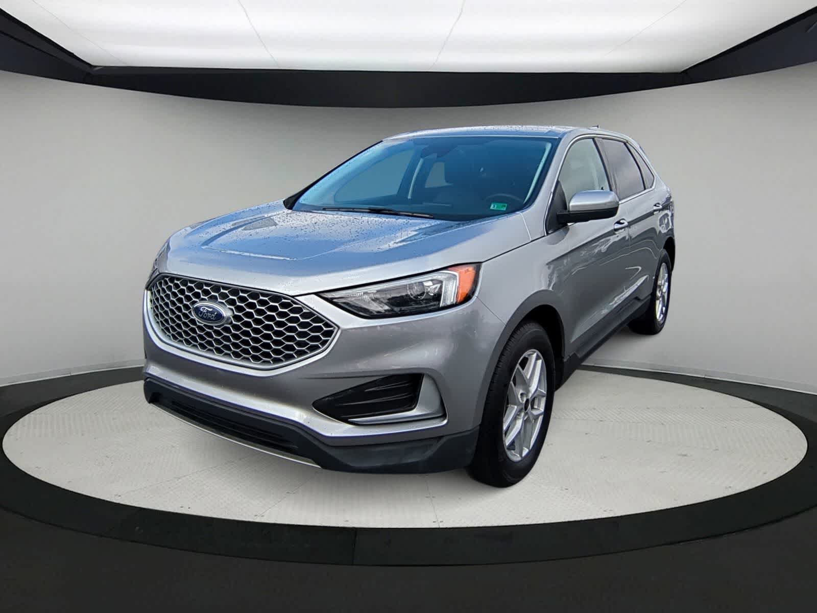 Thumbnail: 2023 Ford Edge - 4