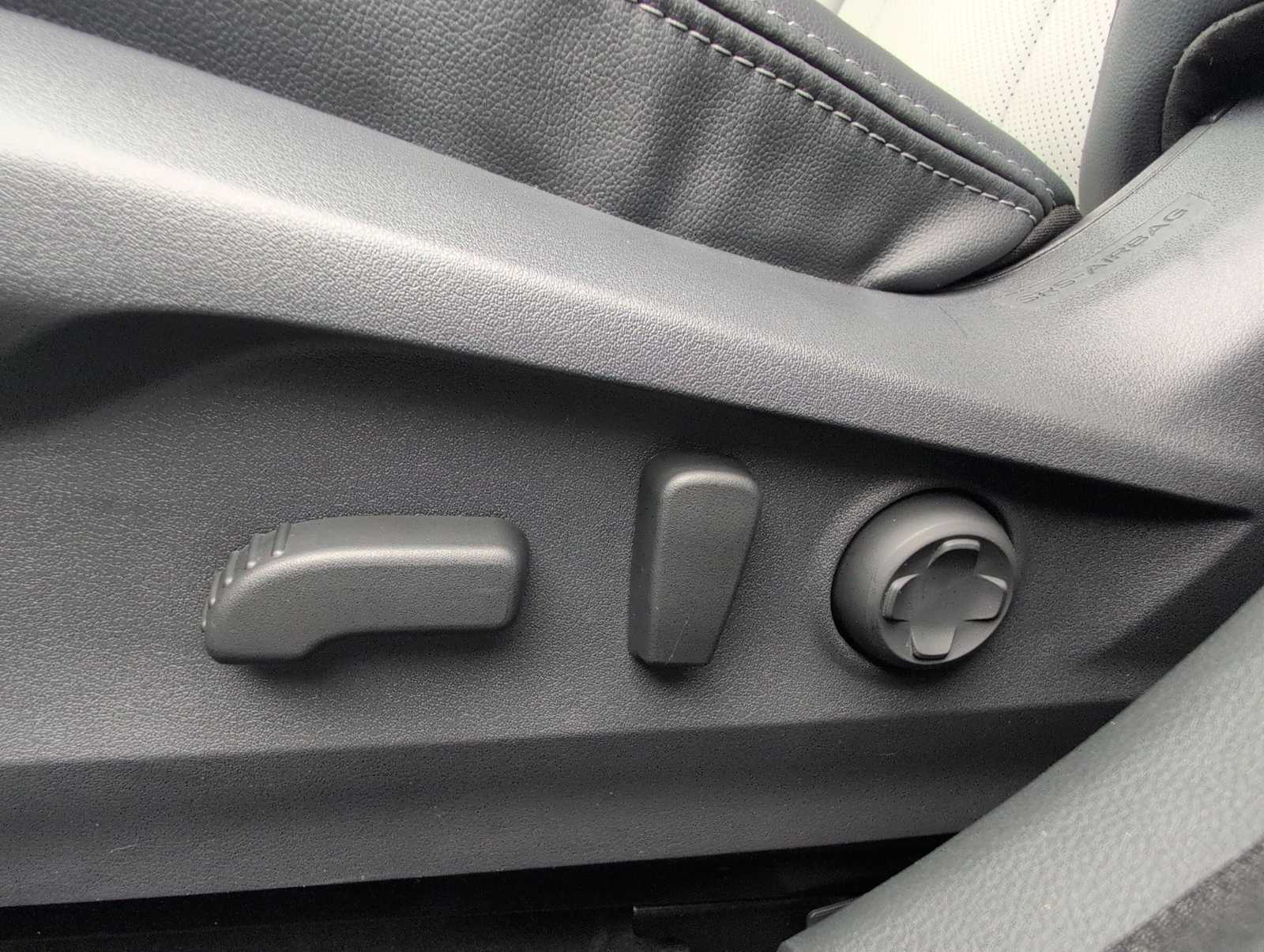 Thumbnail: 2025 Subaru Outback - 18