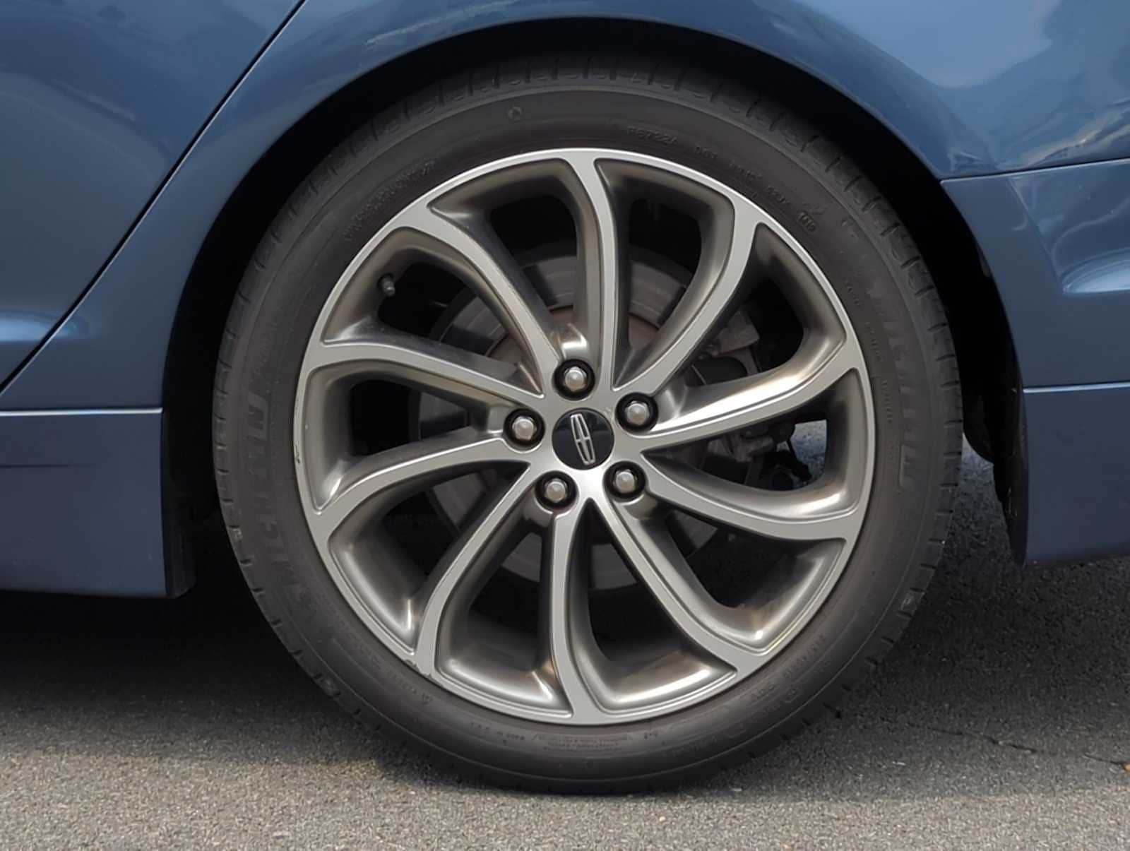 Thumbnail: 2019 Lincoln MKZ - 14