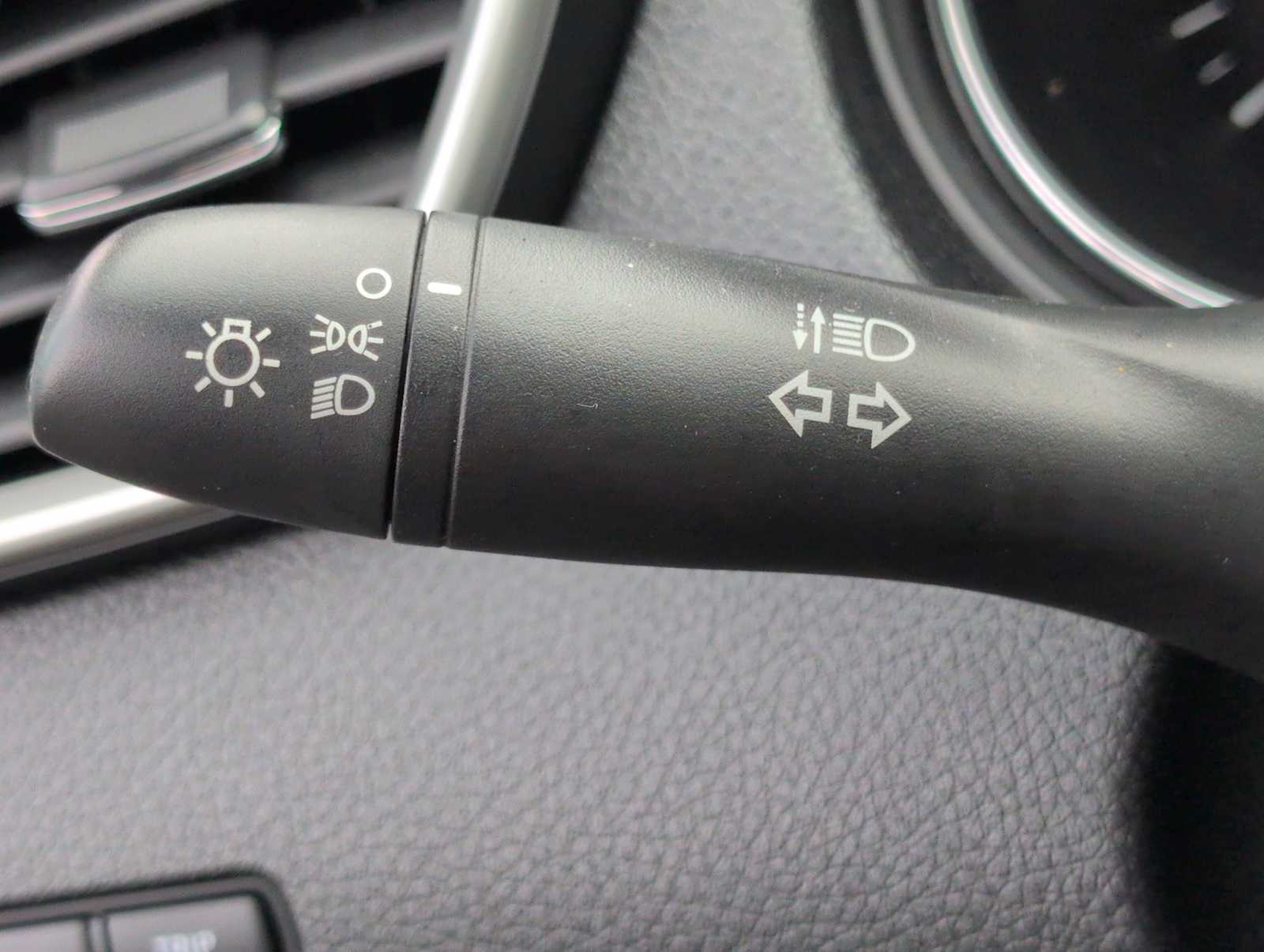 Thumbnail: 2014 Nissan Rogue - 25