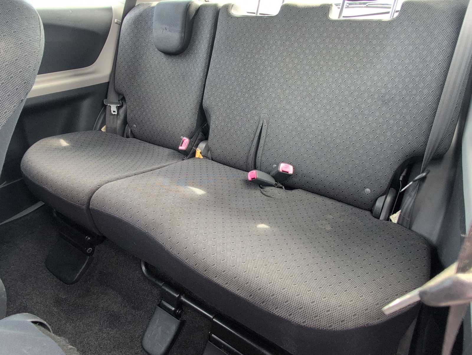 Thumbnail: 2010 Toyota Yaris - 16