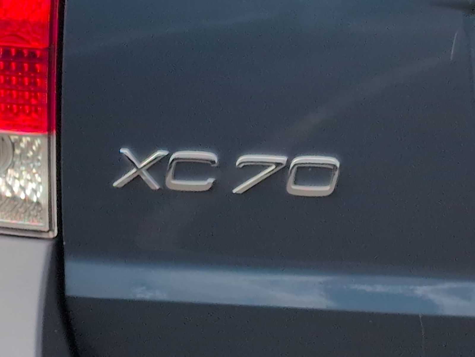 Thumbnail: 2005 Volvo XC70 - 13